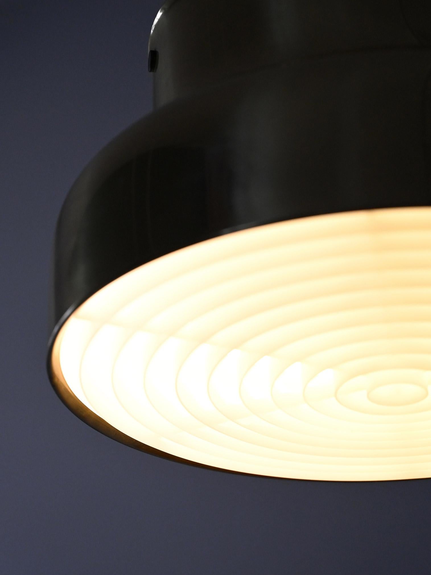 Scandinave moderne Plafonnier Bumling en laiton par Anders Pehrson en vente