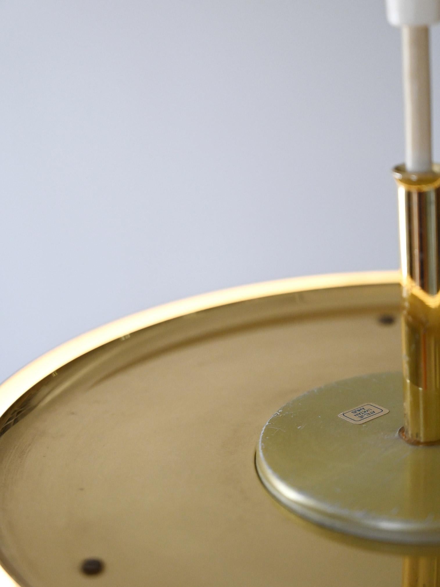 Swedish Plafonnier Bumling en laiton par Anders Pehrson en vente