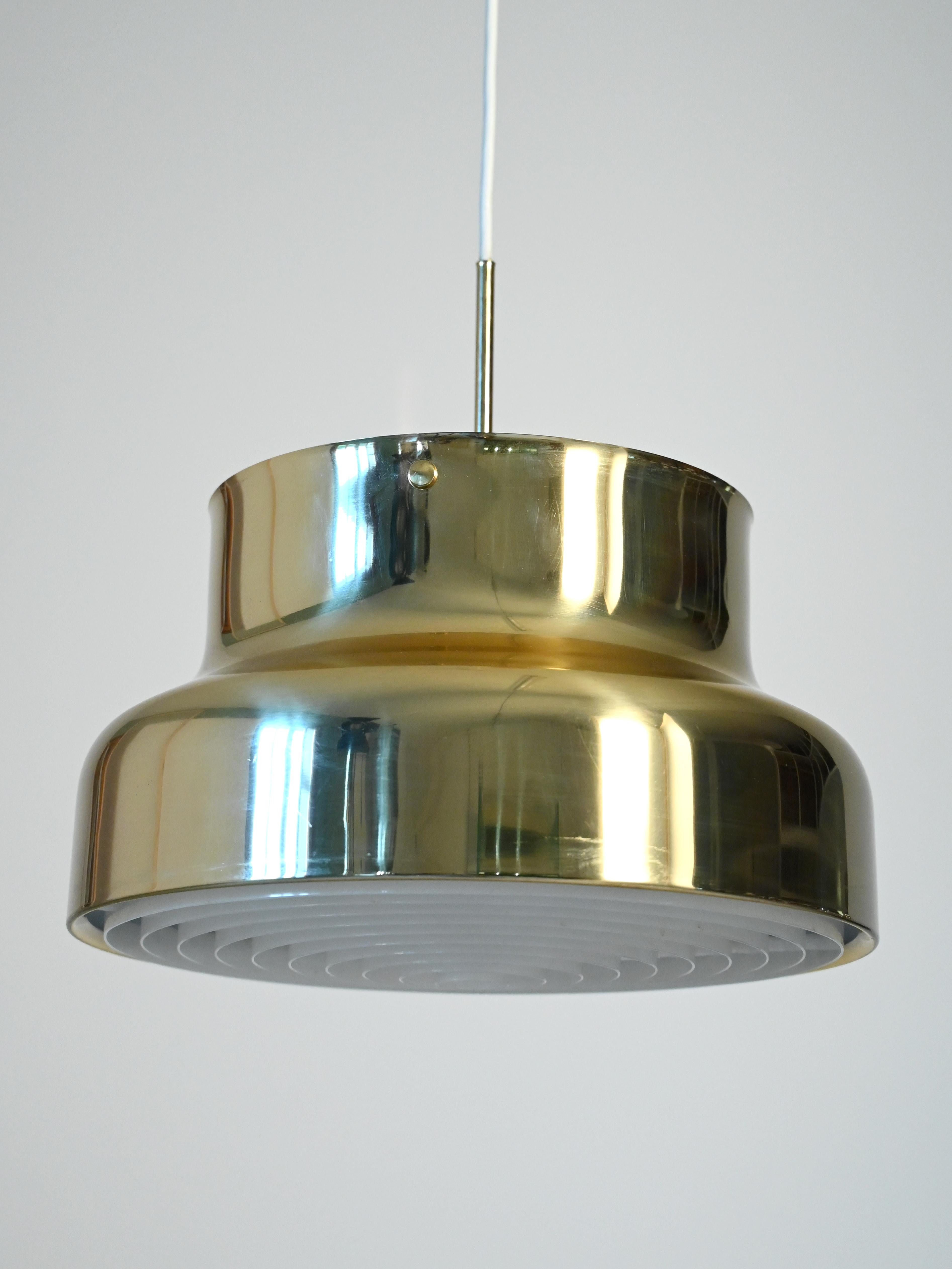 Svedese Lampada da soffitto Bumling in ottone di Anders Pehrson in vendita