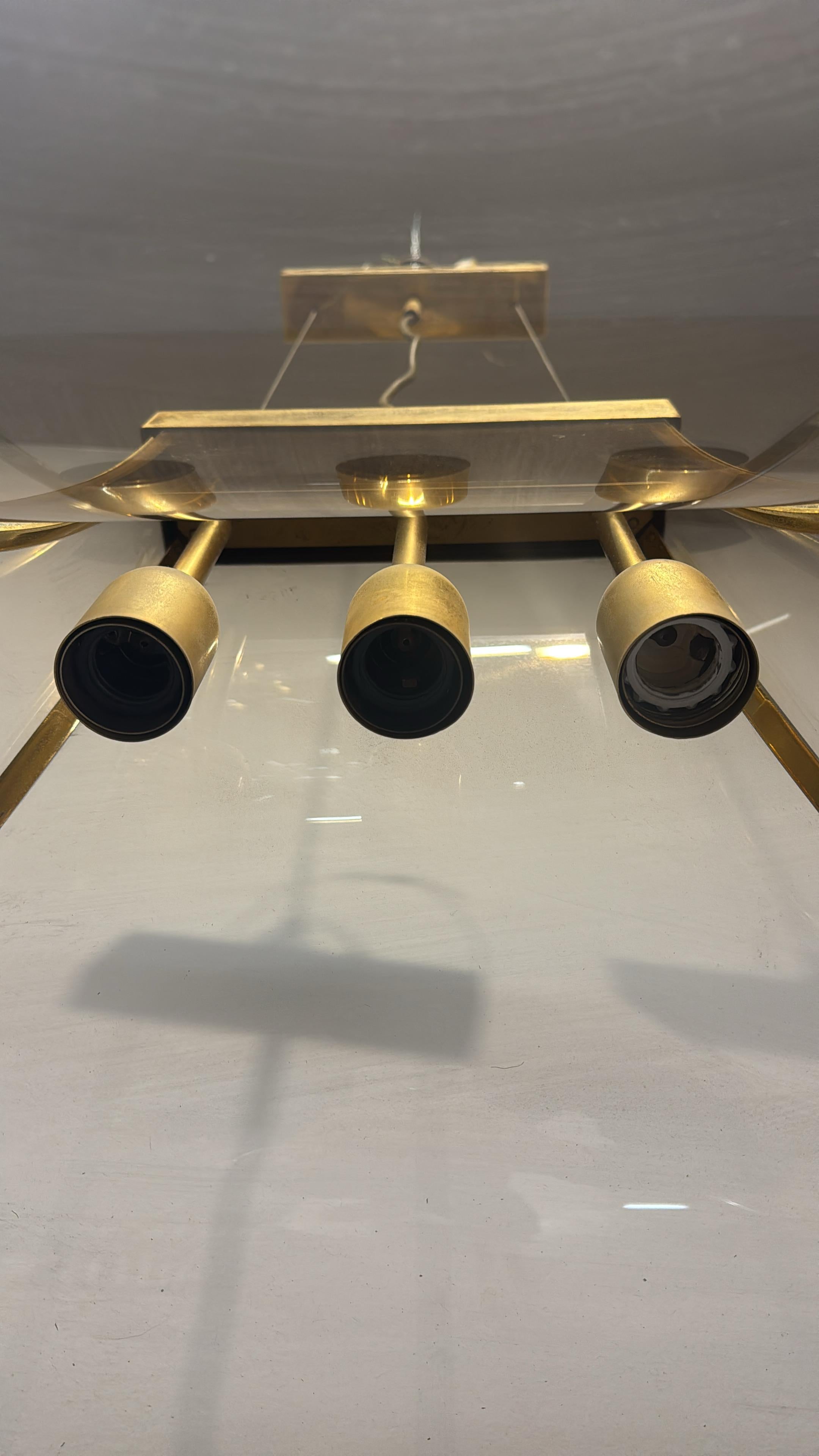 Lampada da soffitto in vetro e ottone, anni '60 in vendita 1