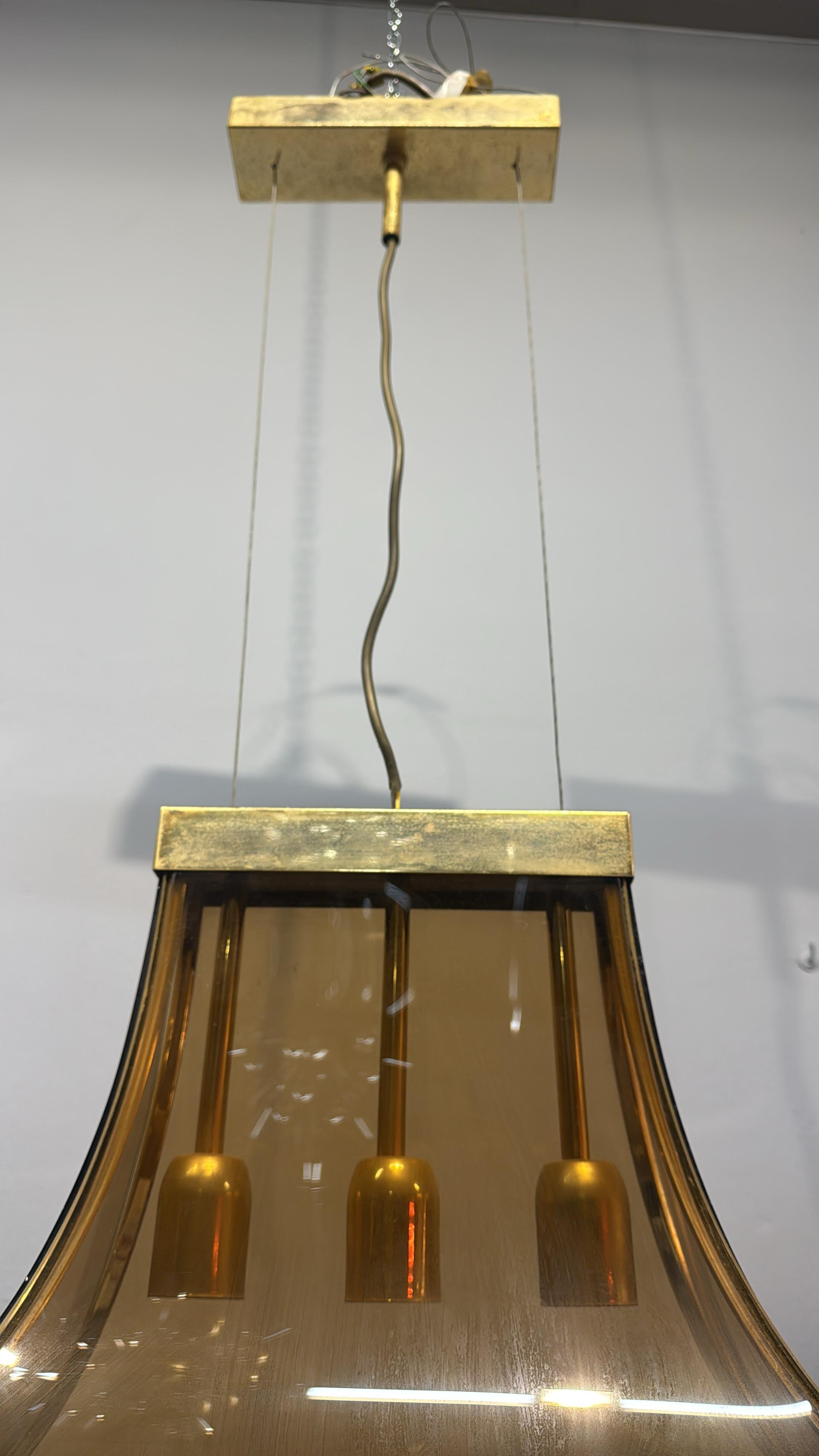 Lampada da soffitto in vetro e ottone, anni '60 in vendita 2