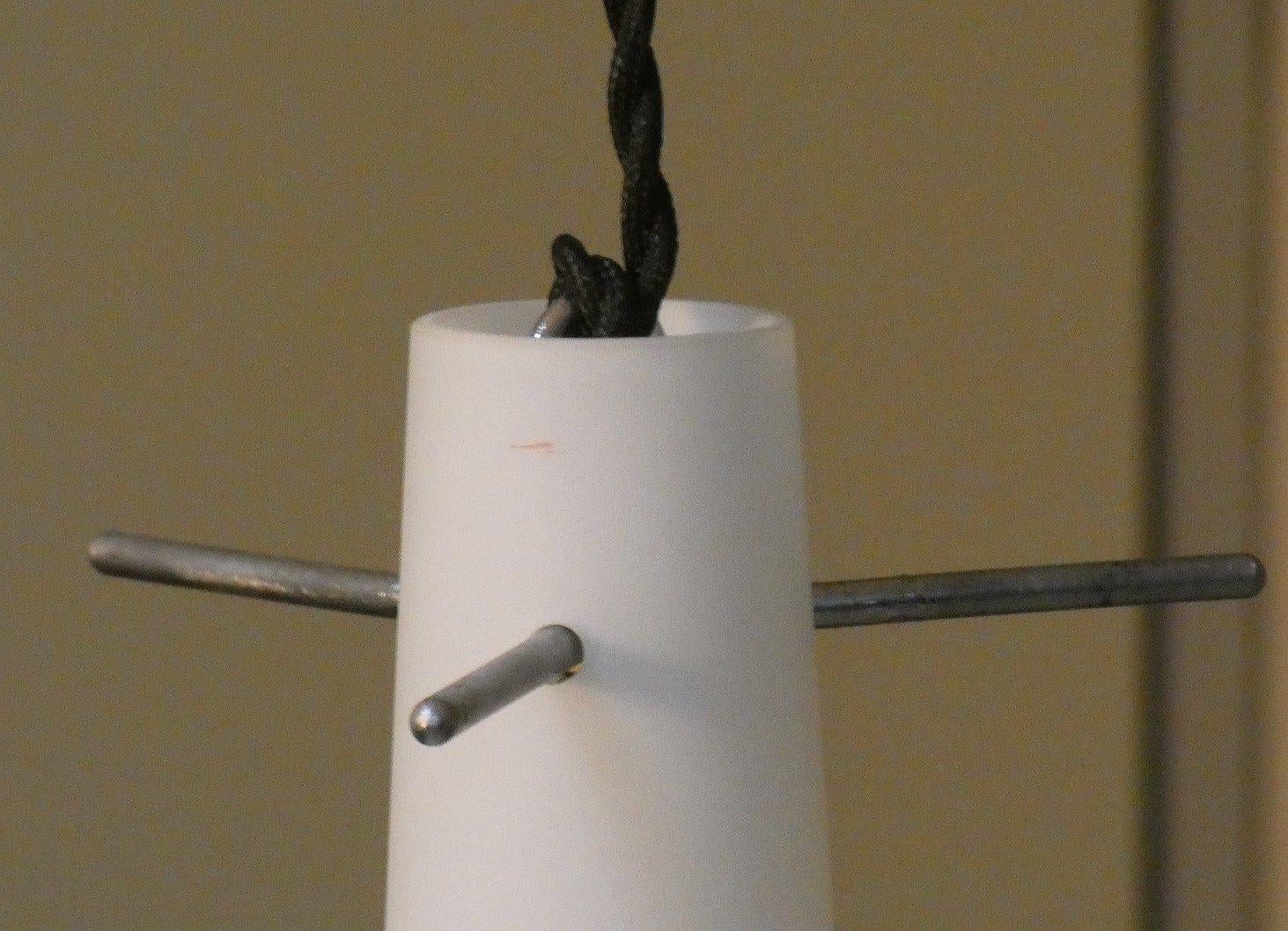 Opal glass and iron ceiling lamp, Italy 1950s In Excellent Condition For Sale In modena, Emilia-Romagna