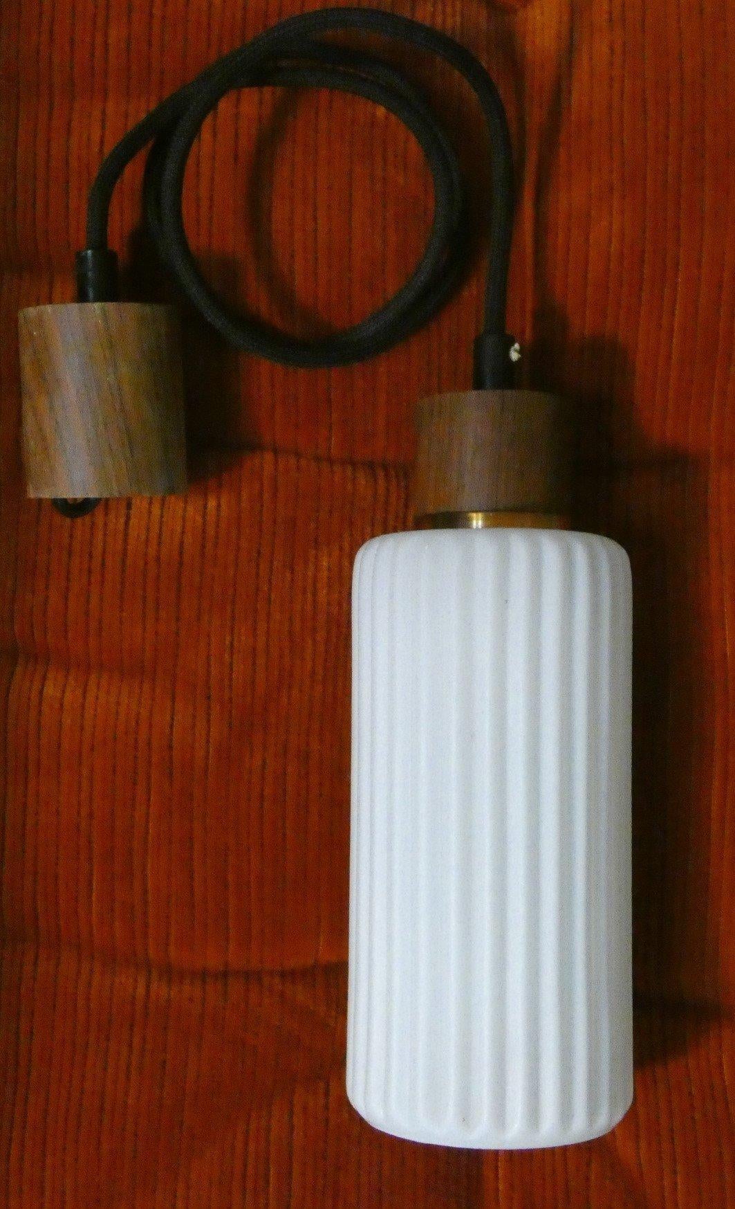 Vetro opalino Lampada da soffitto in vetro opalino e teak, Italia, anni '50 in vendita