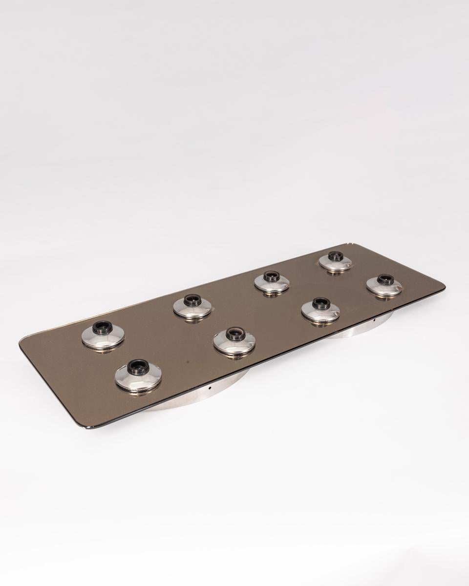 Decken- oder Wandleuchte mit verspiegeltem Glassockel und verchromten Metalleinsätzen, acht Lichter, italienisches Design, 1960er Jahre.

ZUSTAND:
In gutem, funktionsfähigem Zustand, kann zeitbedingte Gebrauchsspuren aufweisen.

ABMESSUNGEN:
Höhe 28