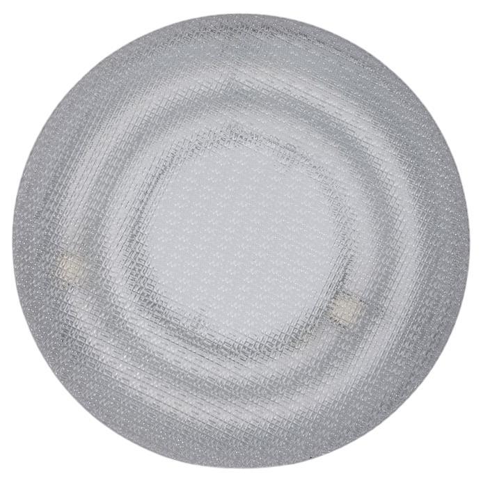Plafonnier avec corps en métal chromé et abat-jour en plastique, design italien, années 1970.

CONDITION :
En très bon état de fonctionnement.

DIMENSIONS : 
Hauteur 12 cm ; Diamètre 48 cm ;

MATÉRIAUX : 
Métal et plastique

ANNÉE DE PRODUCTION :
