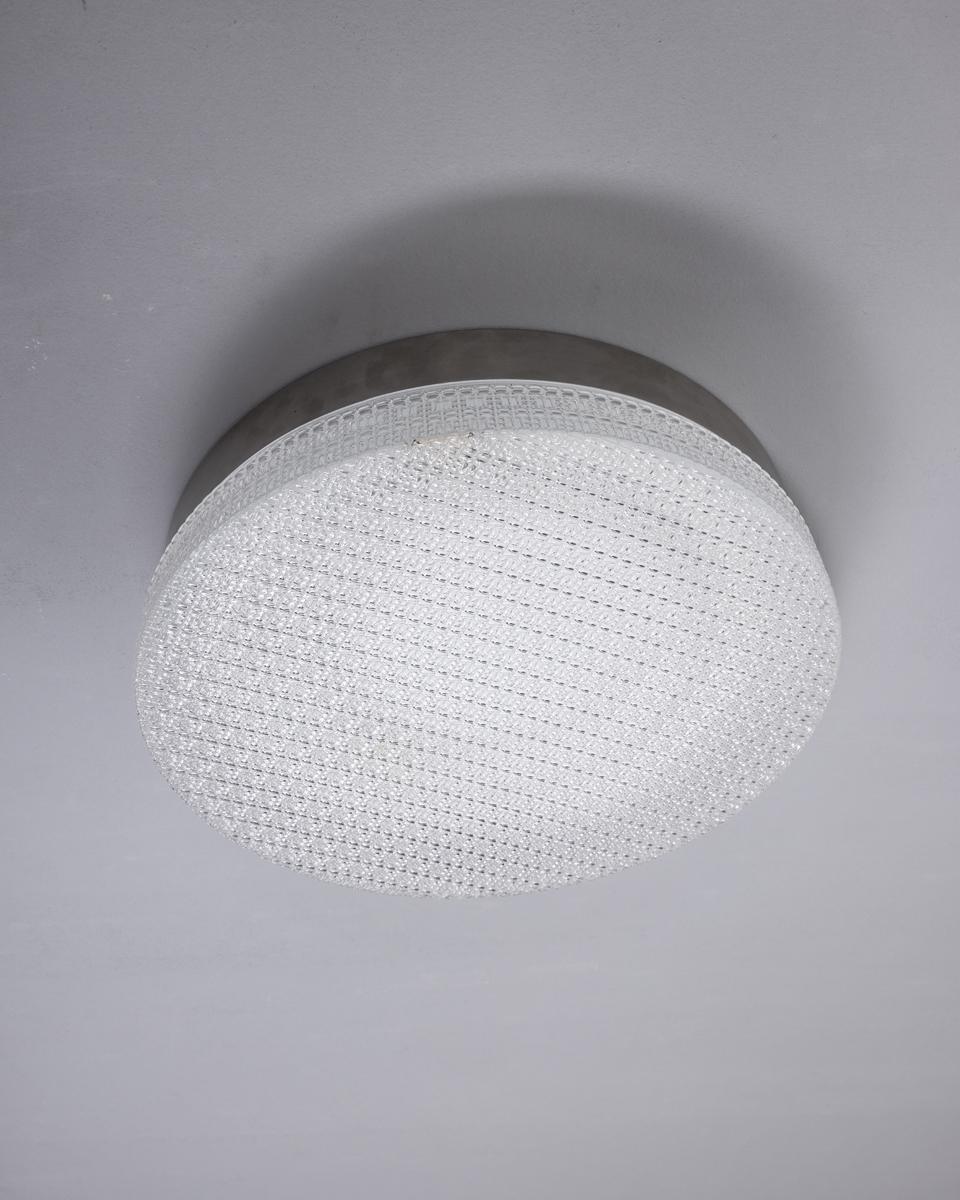 Mid-Century Modern Plafonnier vintage des années 70 en métal et plastique design italien en vente