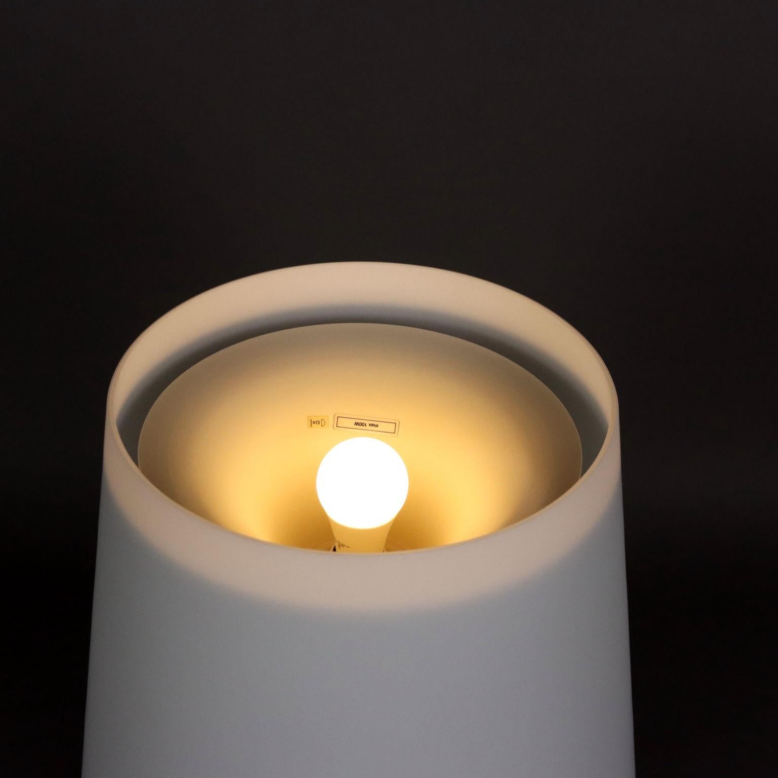 '1853/1' table lamp by Max Ingrand 1970s In Good Condition For Sale In Milano, IT