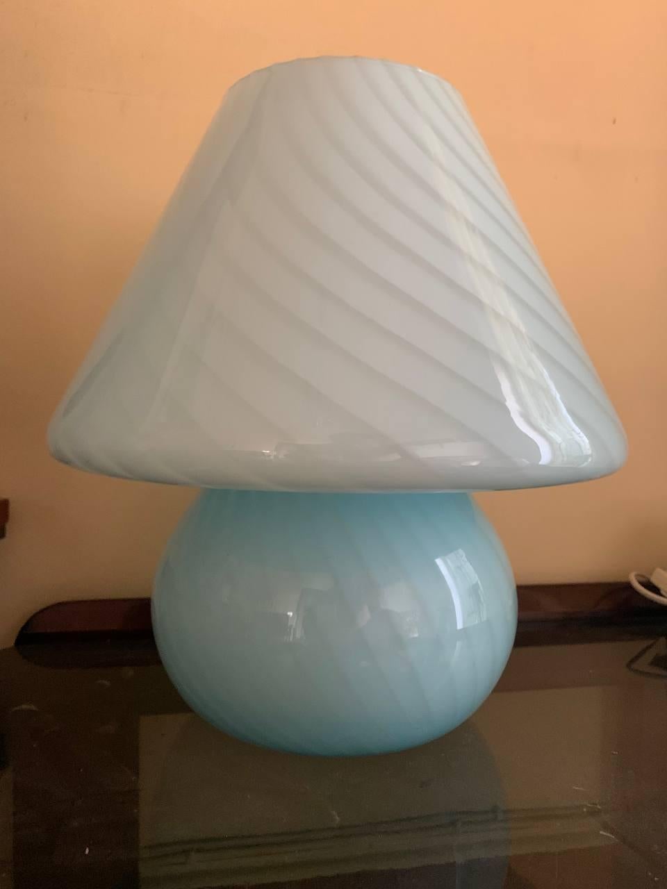 Italian Lampe de table en forme de champignon en verre de Murano bleu, Venini Italia 1970 en vente