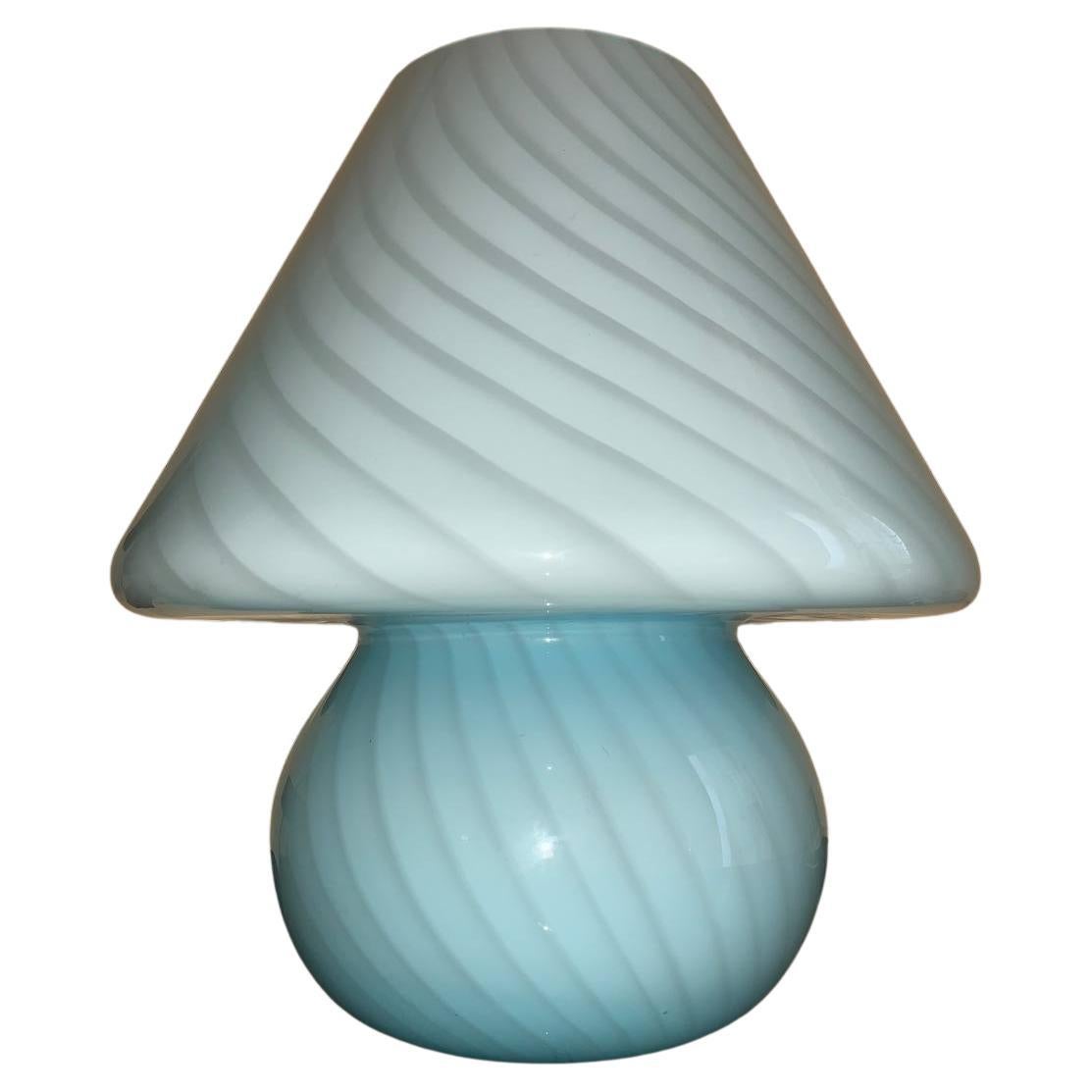 Lampada da tavolo a forma di fungo in vetro di Murano blu, Venini Italia anni 70 in vendita