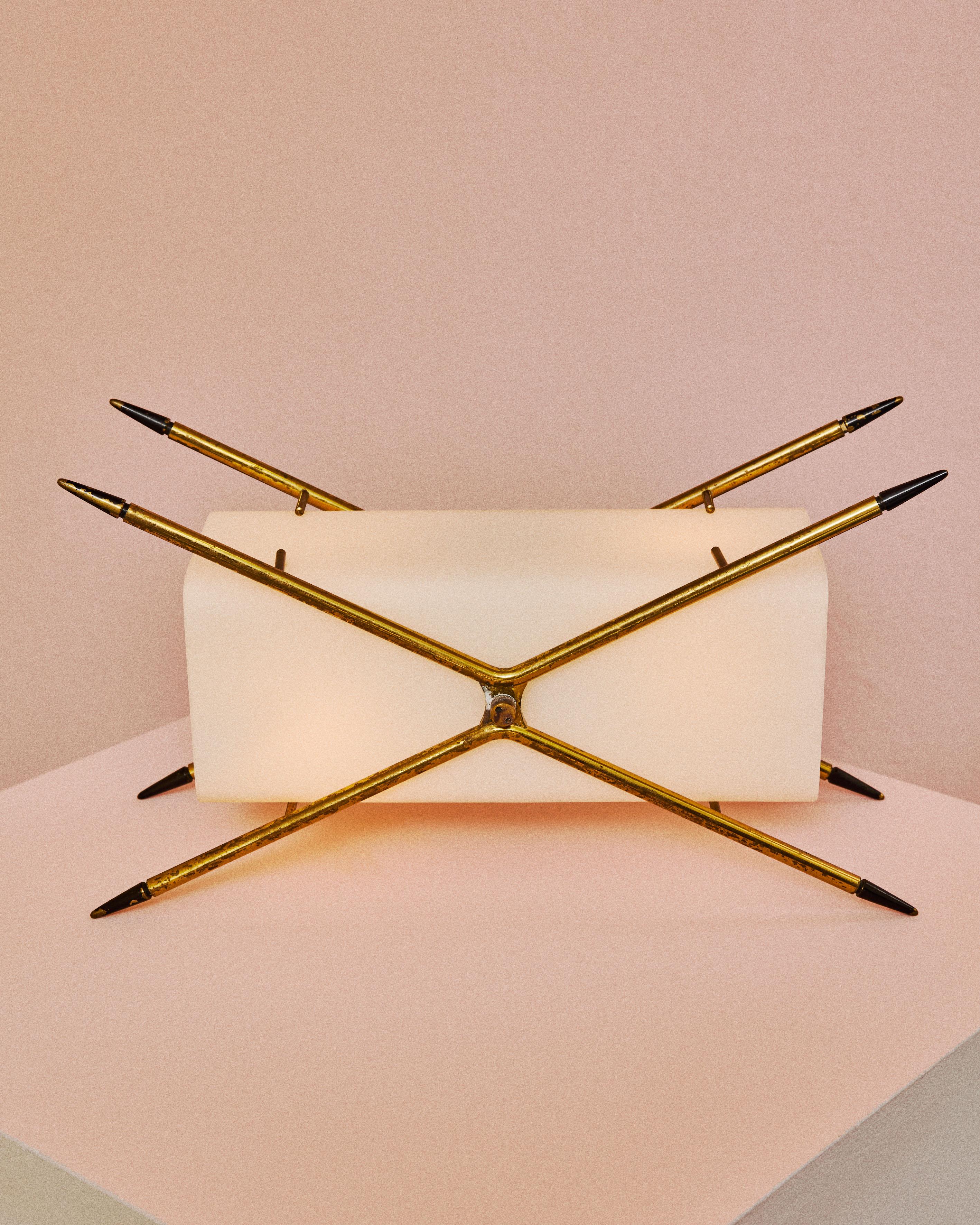 Lampada da tavolo a forma di X, design Angelo Lelii per Arredoluce, Italia en Bueno estado para la venta en Milano, Lombardia