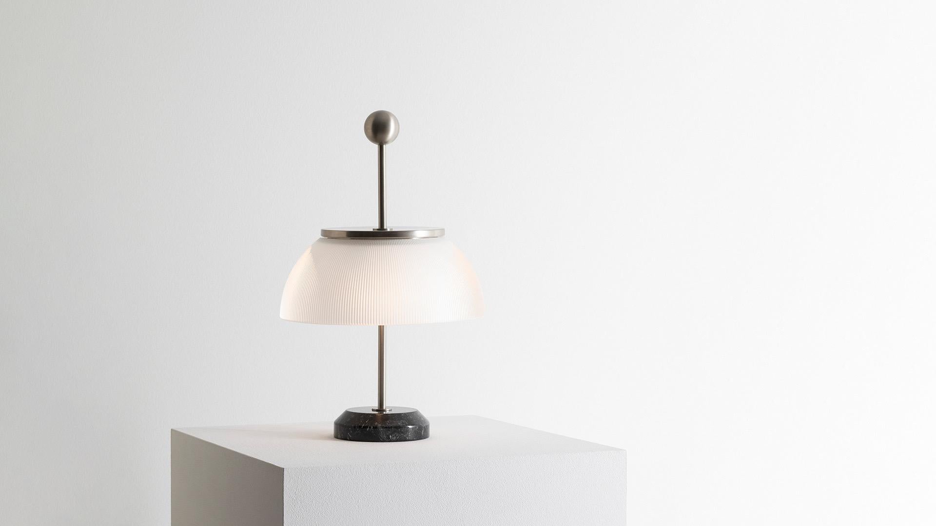 Lámpara de mesa 'Alfa' de Sergio Mazza para Artemide en Excelente Estado en Taranto, IT