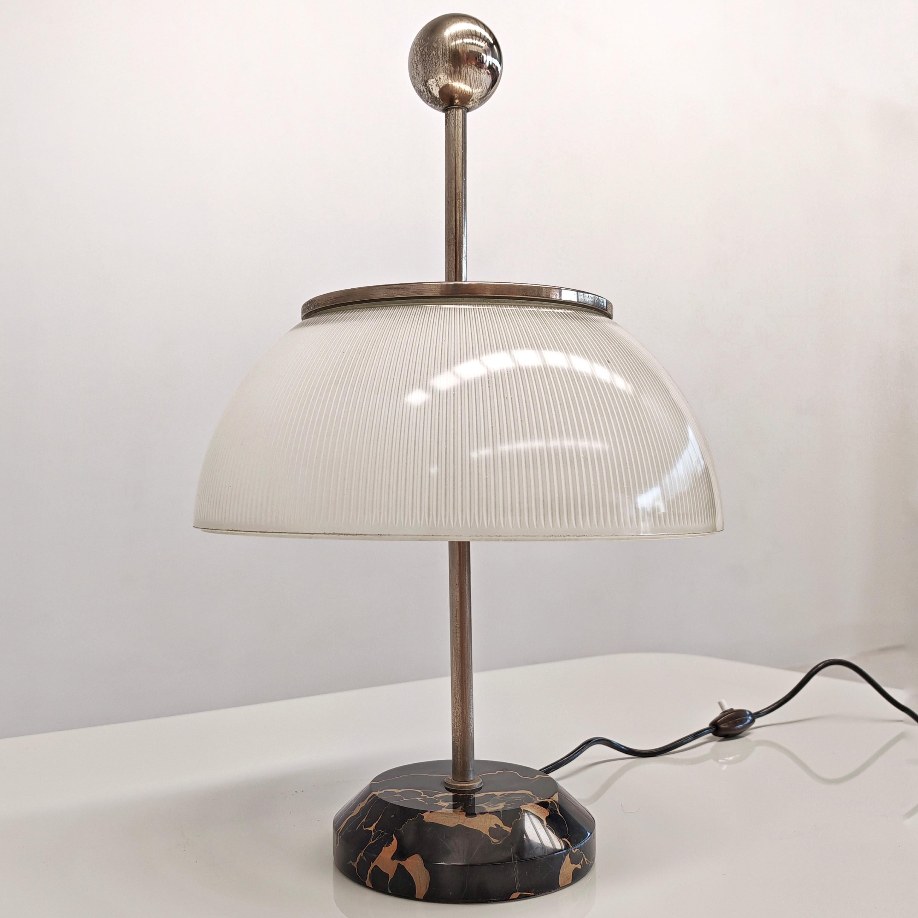 Lampada da tavolo  