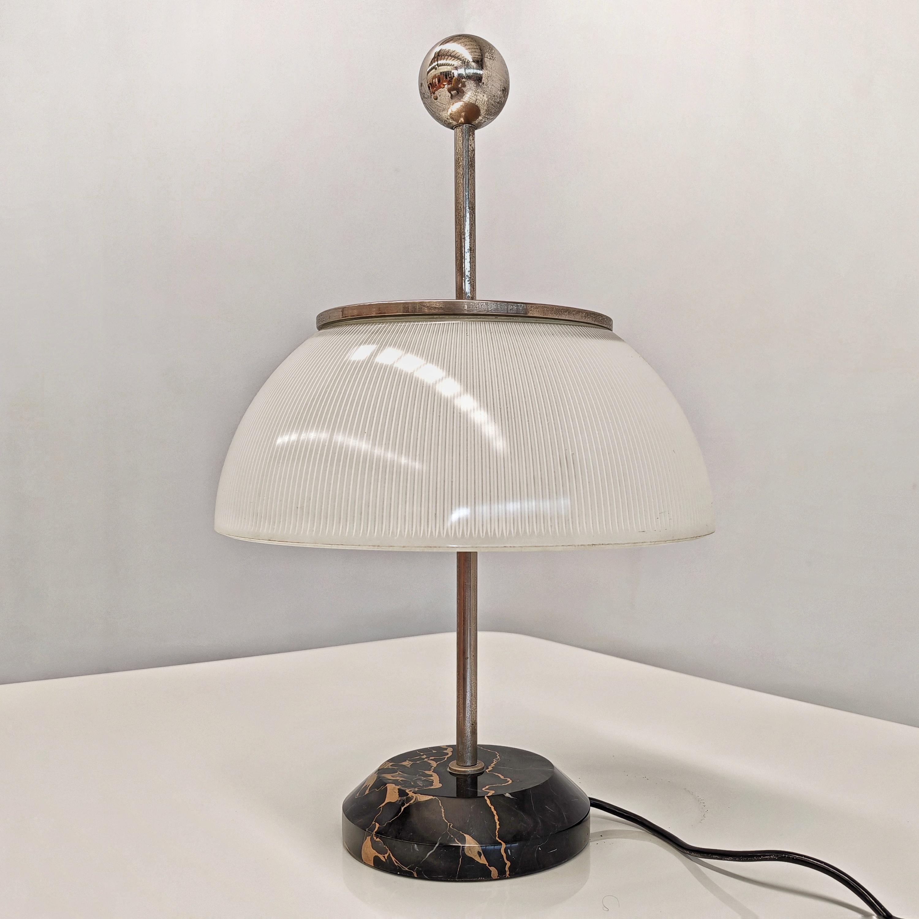 Lampada da tavolo  