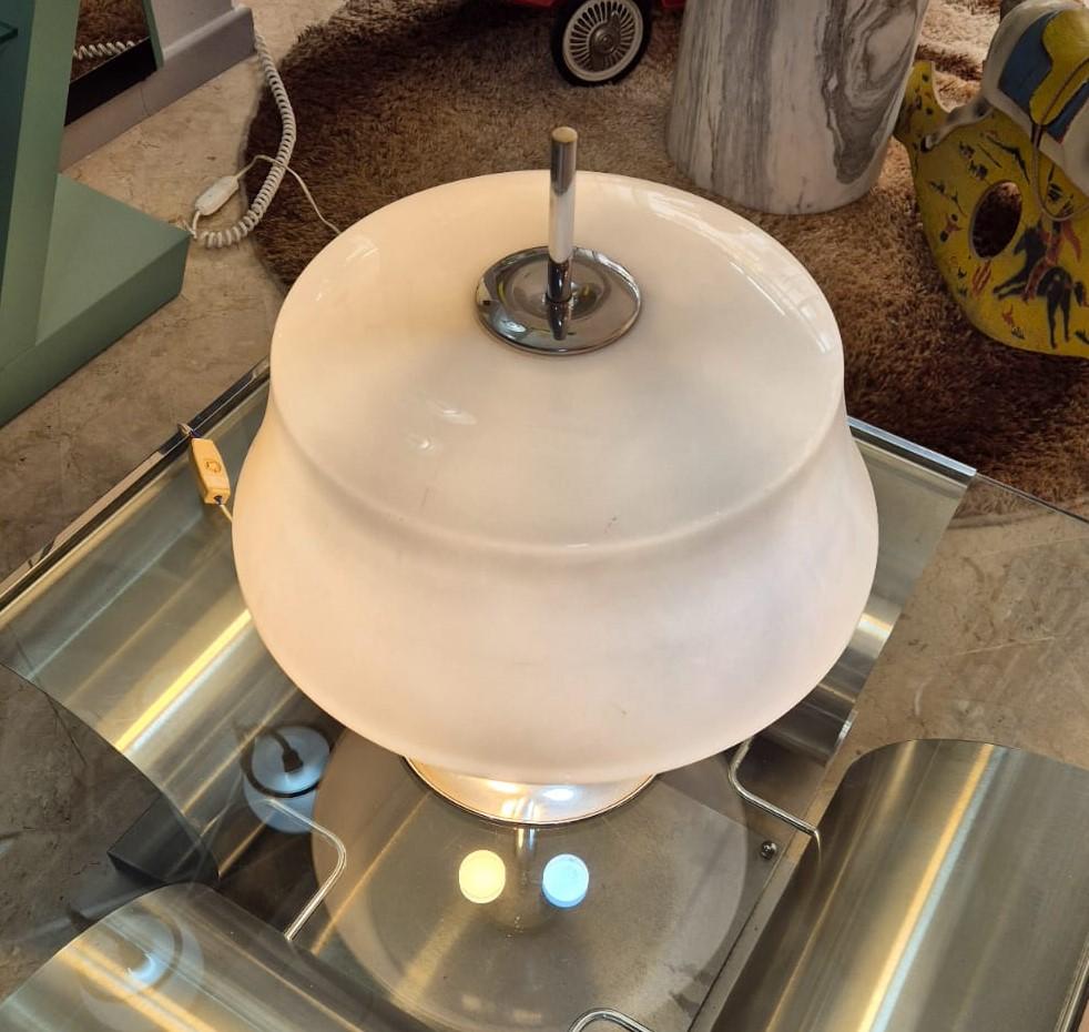 Metal 70's space age style table lamp For Sale