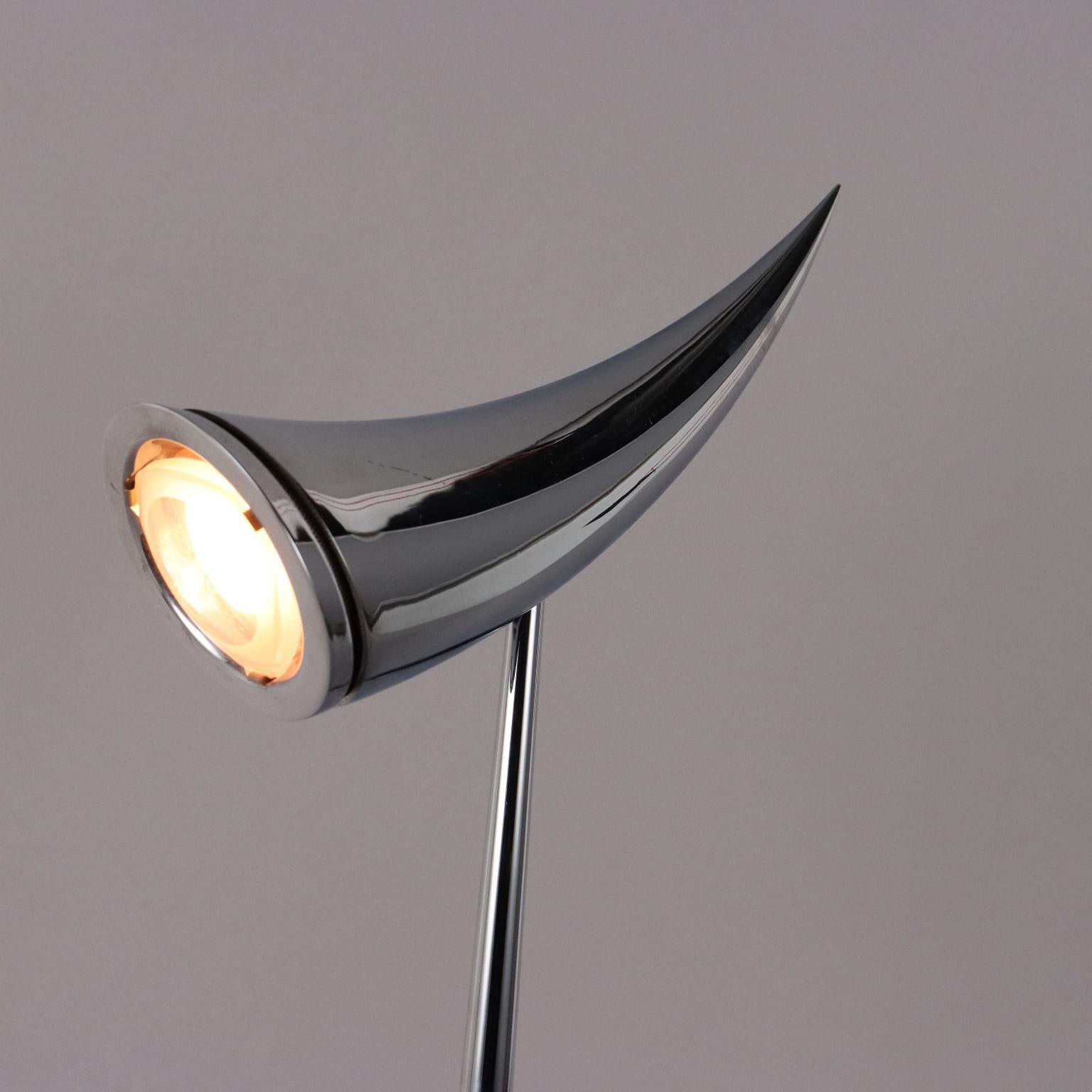 Italian Arà table lamp by Philippe Starck for Flos Years 80-90 For Sale