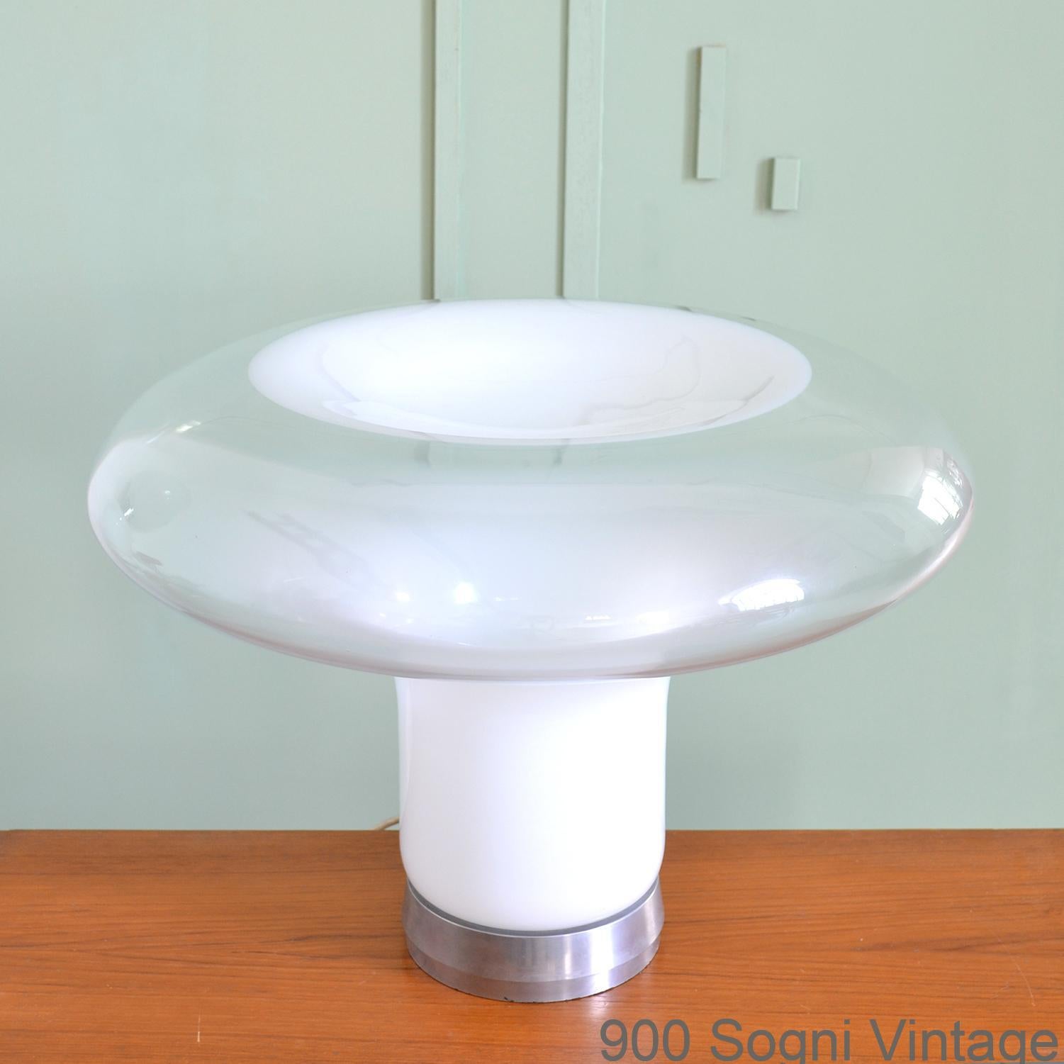 Lampada da tavolo Artemide Modello Lesbo di Angelo Mangiarotti. 1
