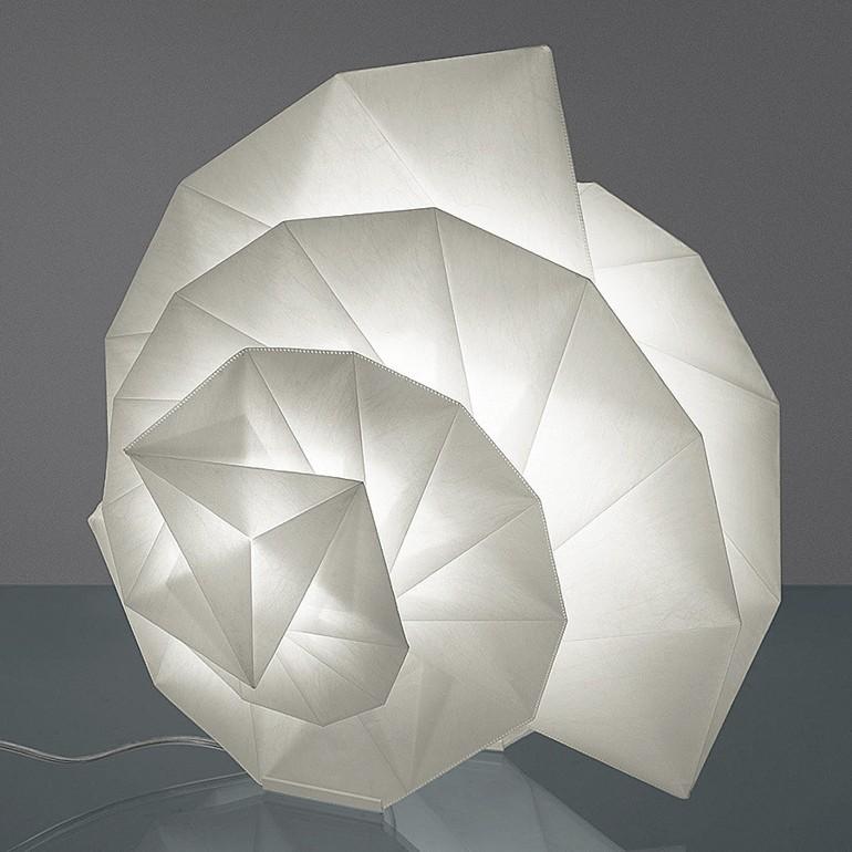 Italian Lampe de table Artemide Modèle Mendori IN-EI par Issey Miyake avec la collaboration