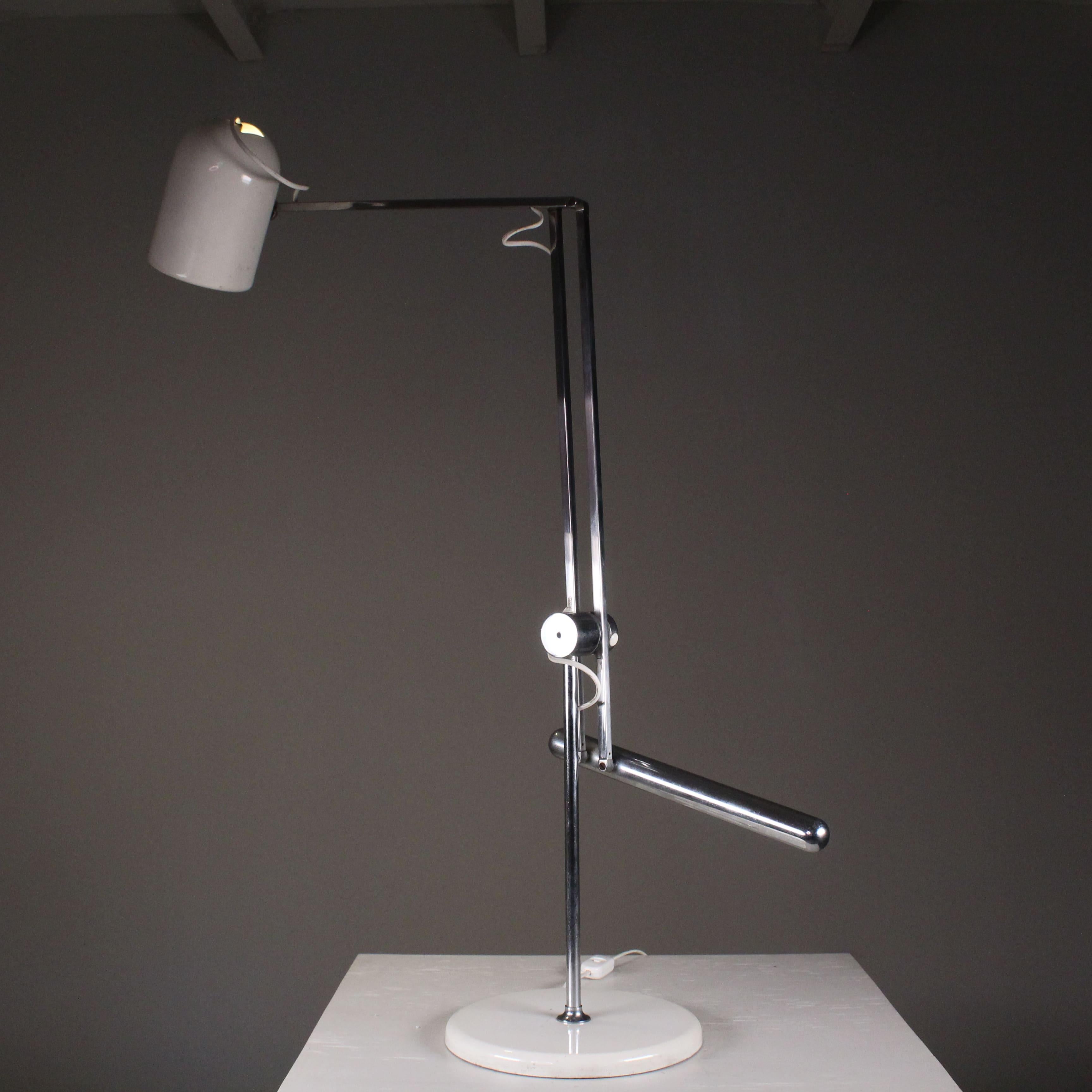 Métal Lampe de table blanche, design de Goffredo Reggiani, 1970 en vente