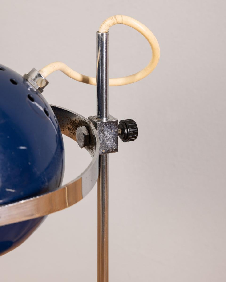 Ère spatiale Lampe à poser  vintage bleu 70s mod 'Eye Ball' design Goffredo Reggiani en vente