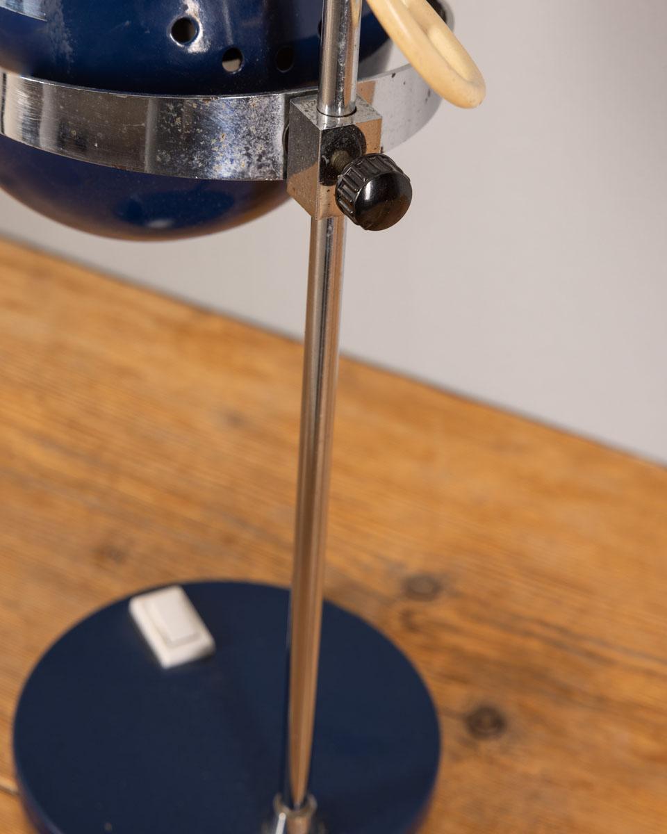 Late 20th Century Lampe à poser  vintage bleu 70s mod 'Eye Ball' design Goffredo Reggiani en vente