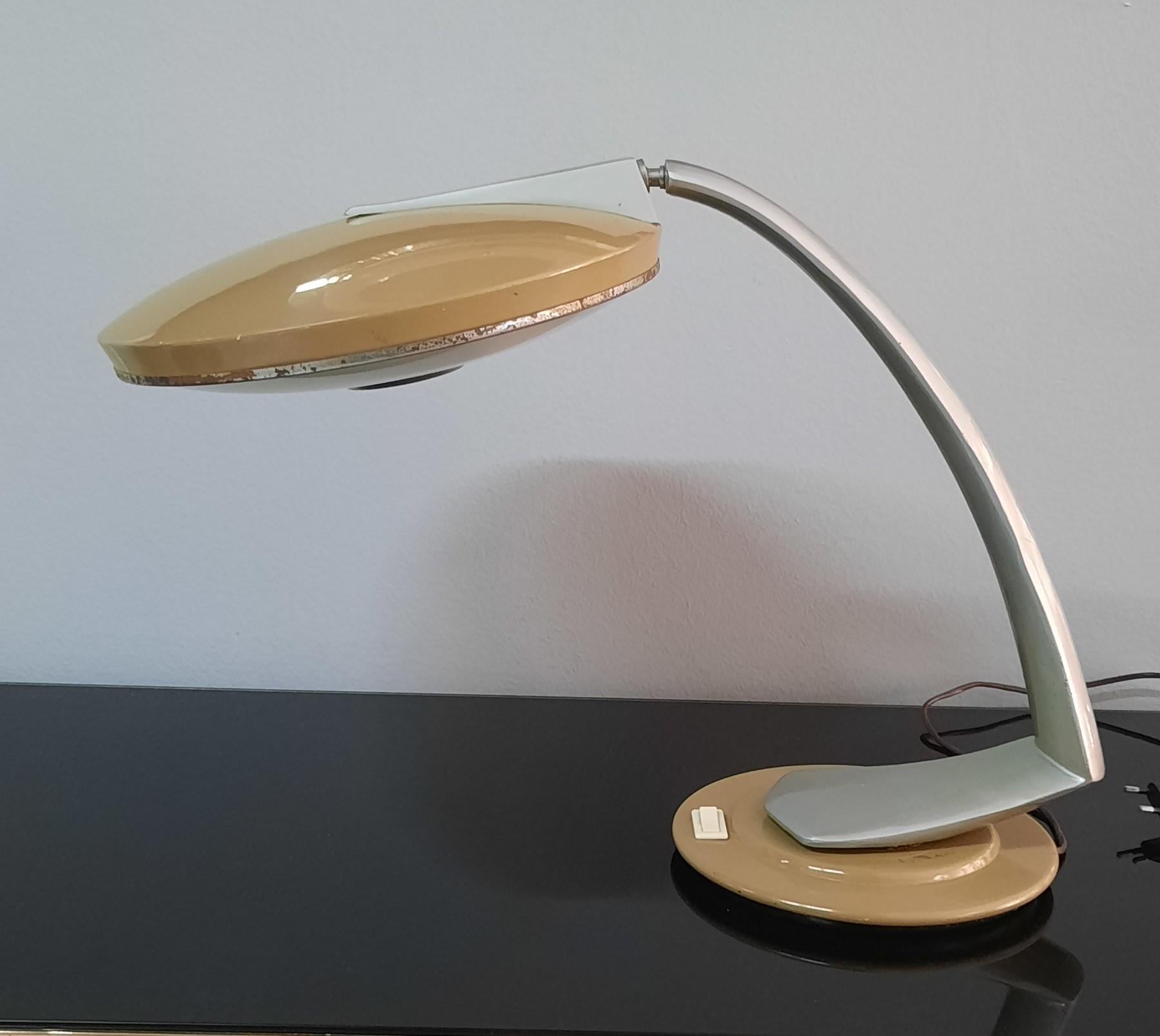 Metal Lampada da tavolo, Boomerang, Fase. For Sale