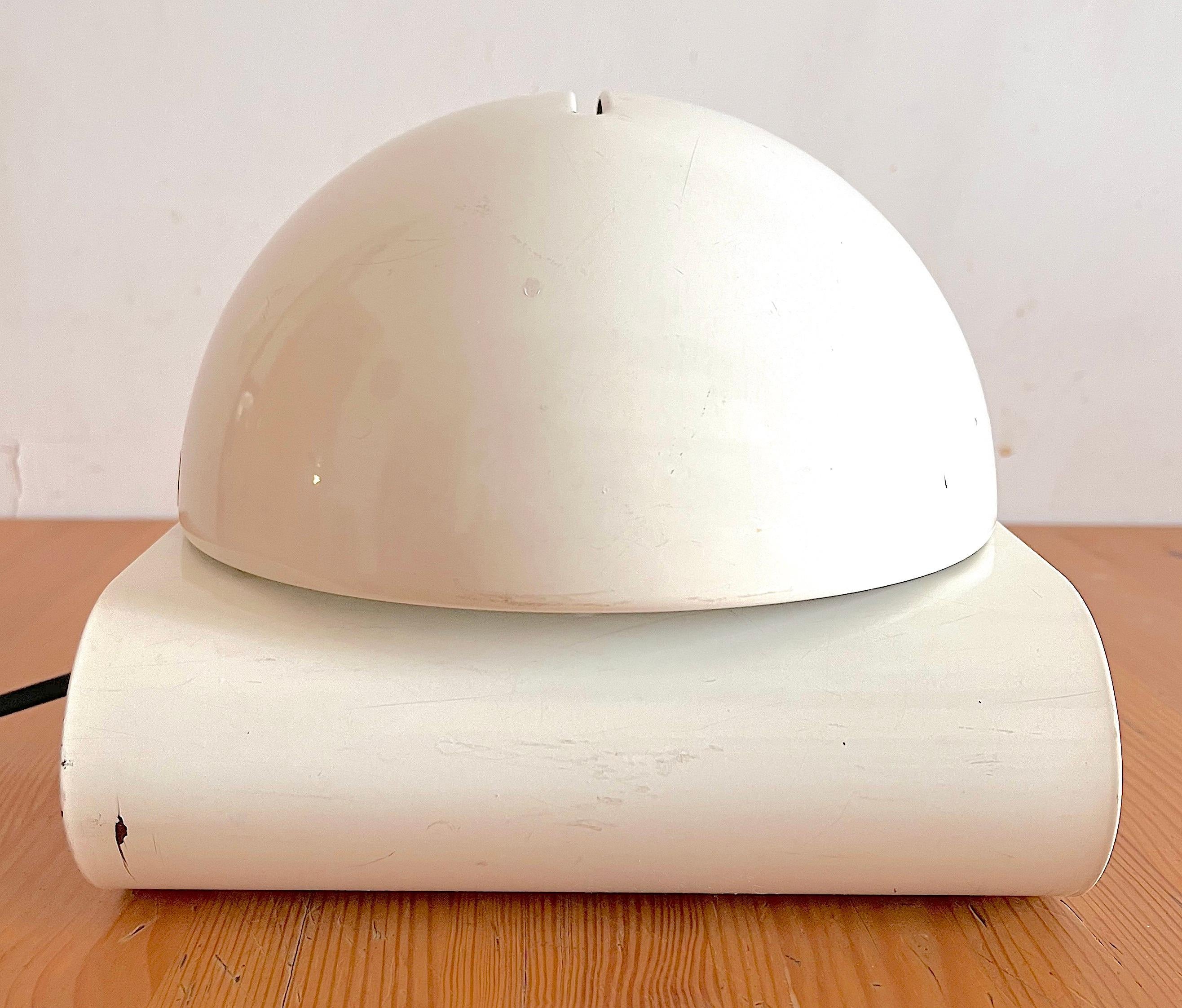 Bugia table lamp by Giuseppe Cormio for Iguzzini '70 For Sale 3
