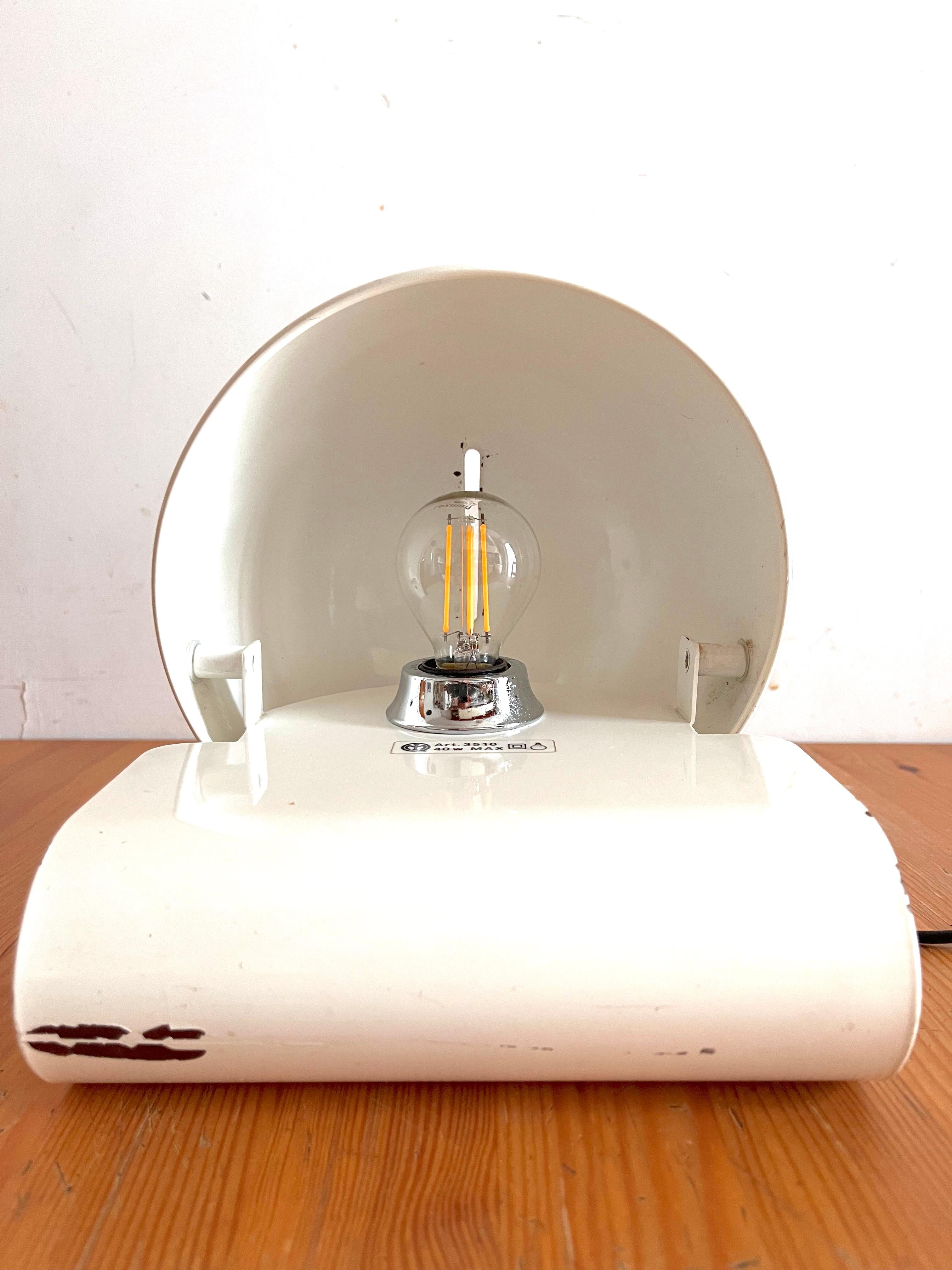 Bugia table lamp by Giuseppe Cormio for Iguzzini '70 For Sale 1