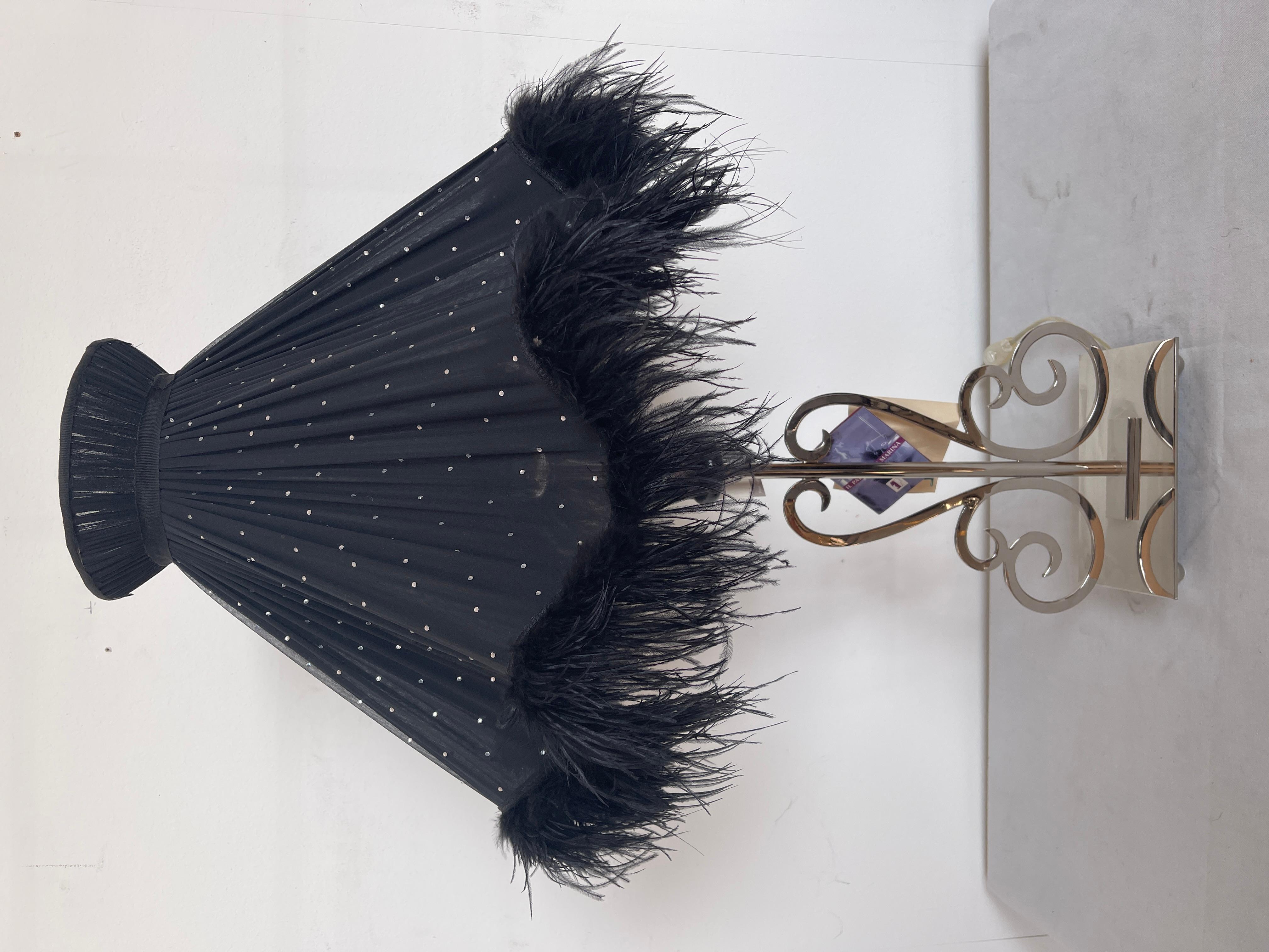 Acier Lampe de table à plumes noires dans le style vintage italien en vente