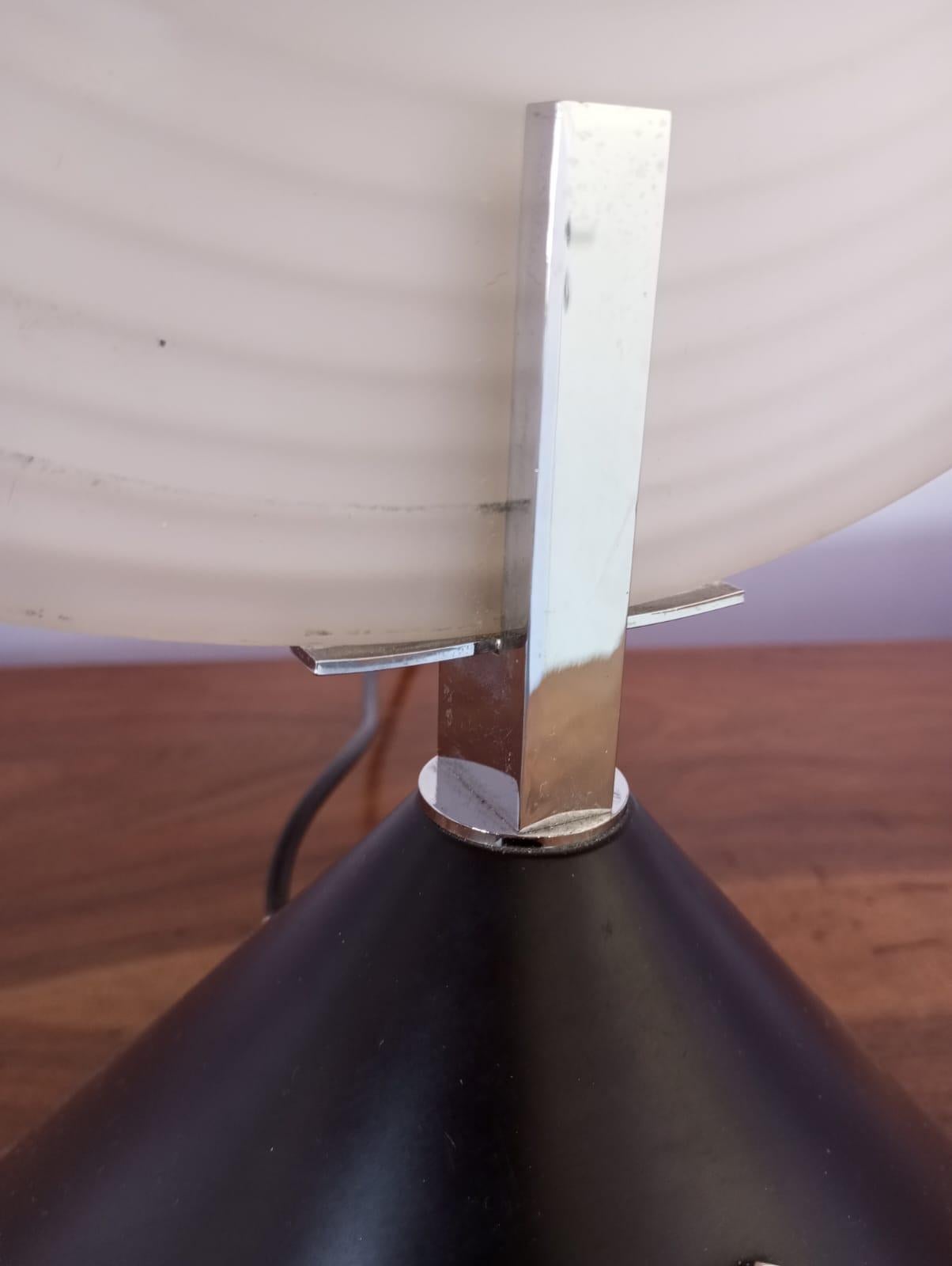 Lampe de table en verre blanc de Murano par Fabbian, Italie, années 80 en vente 5