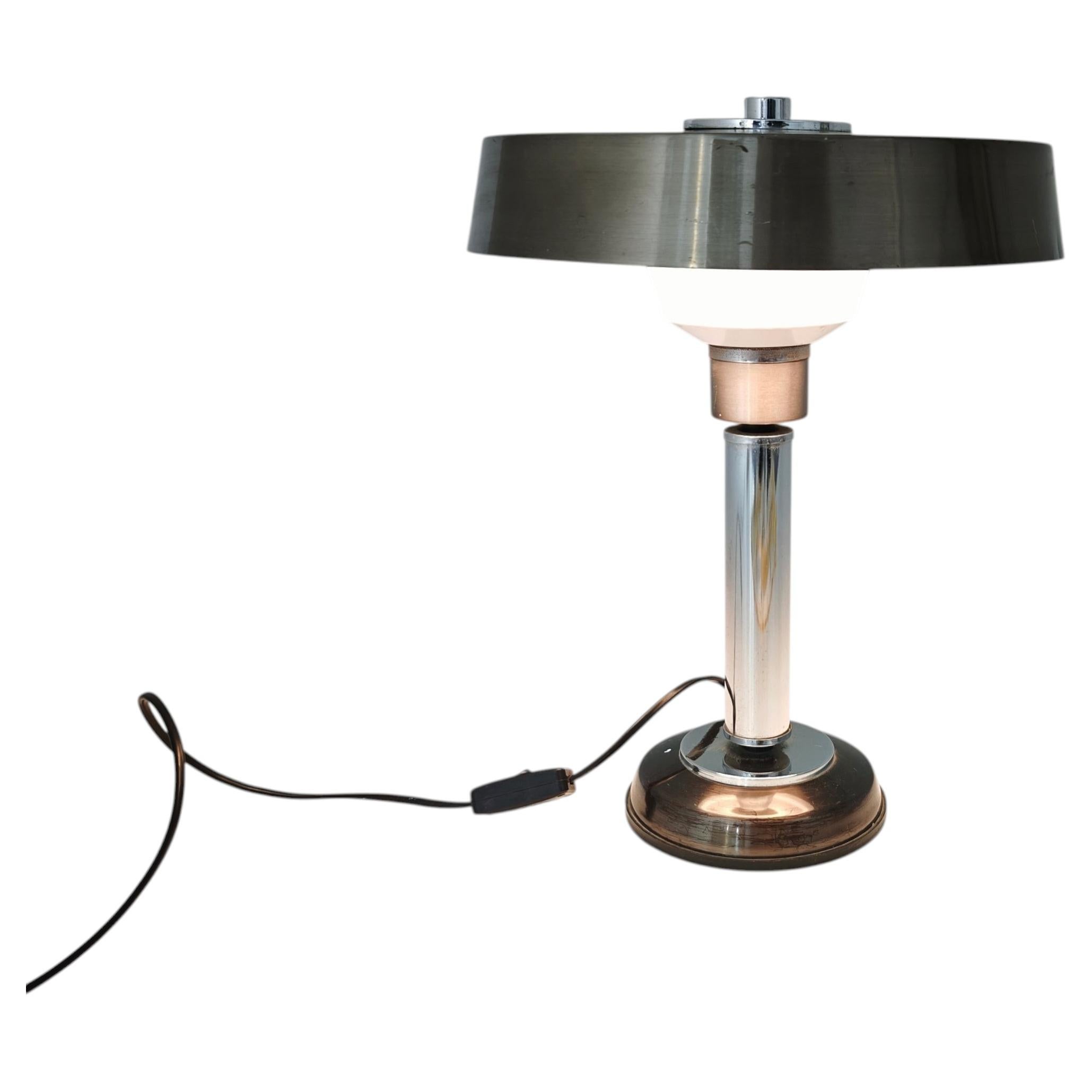 Chrome table lamp Mid-Century Modern Production Italy 1960/70s