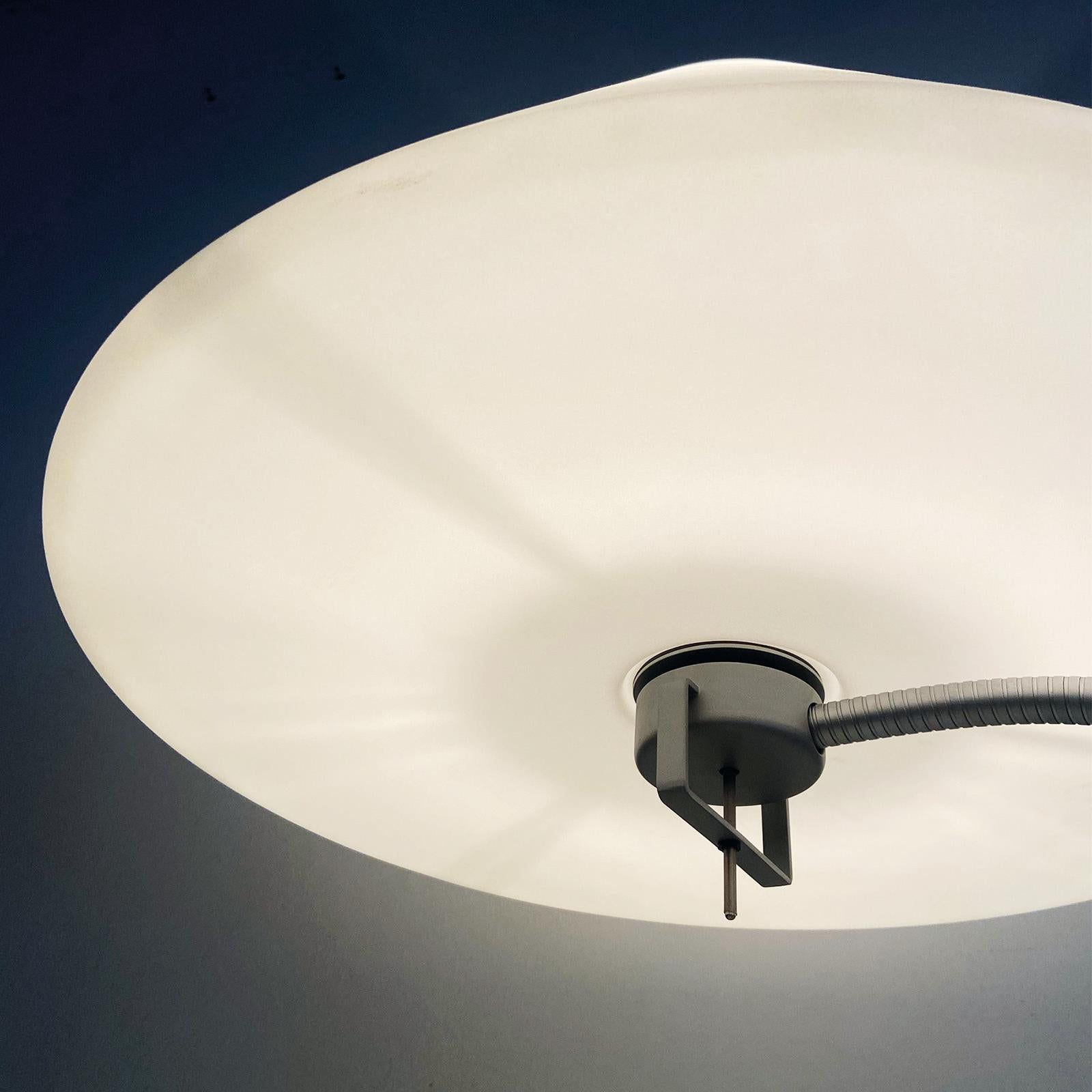 Lampada da tavolo Decad di Pascal Bauer e prodotta da Pallucco nel 1990. (Italian) im Angebot