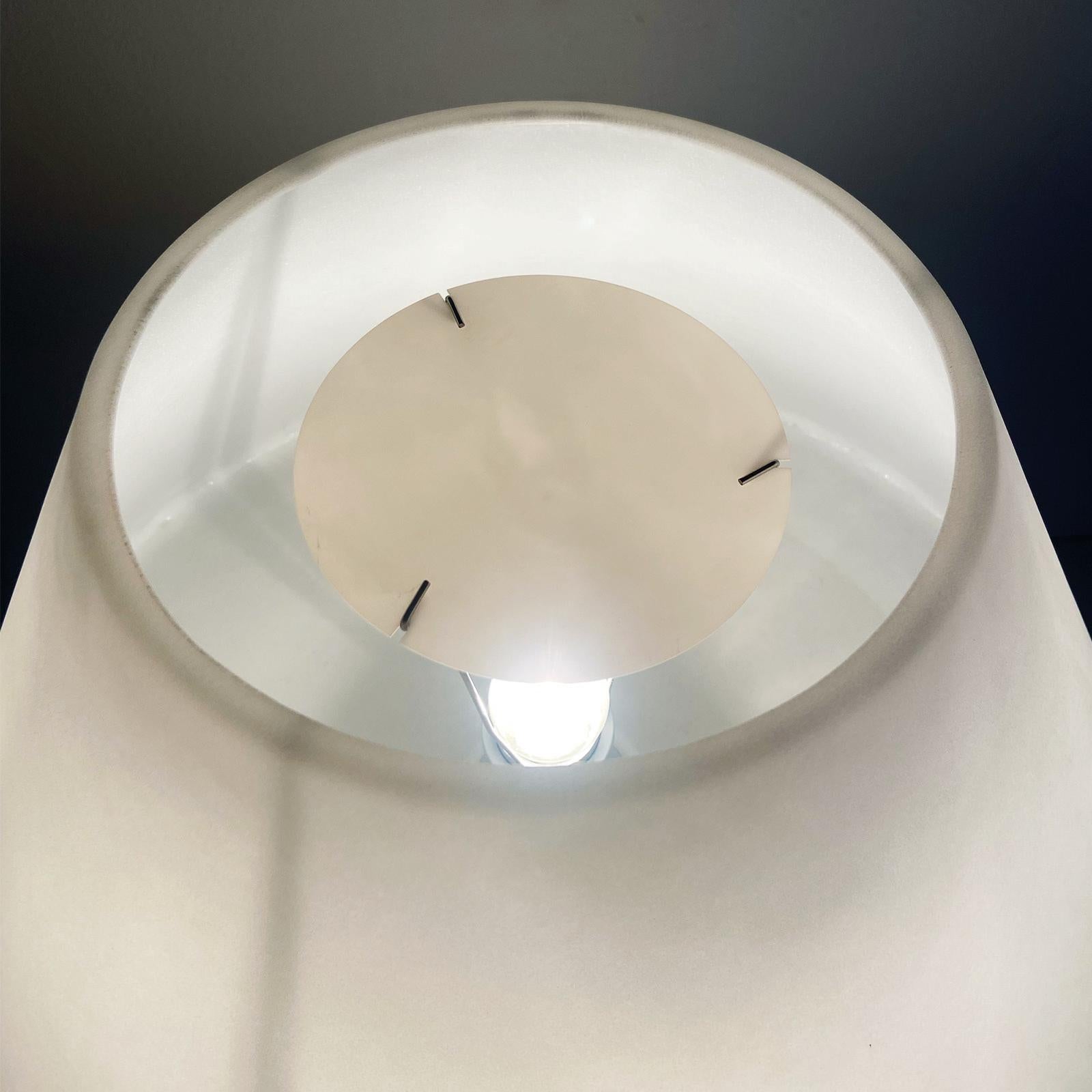 Lampada da tavolo Decad di Pascal Bauer e prodotta da Pallucco nel 1990. (Late 20th Century) im Angebot