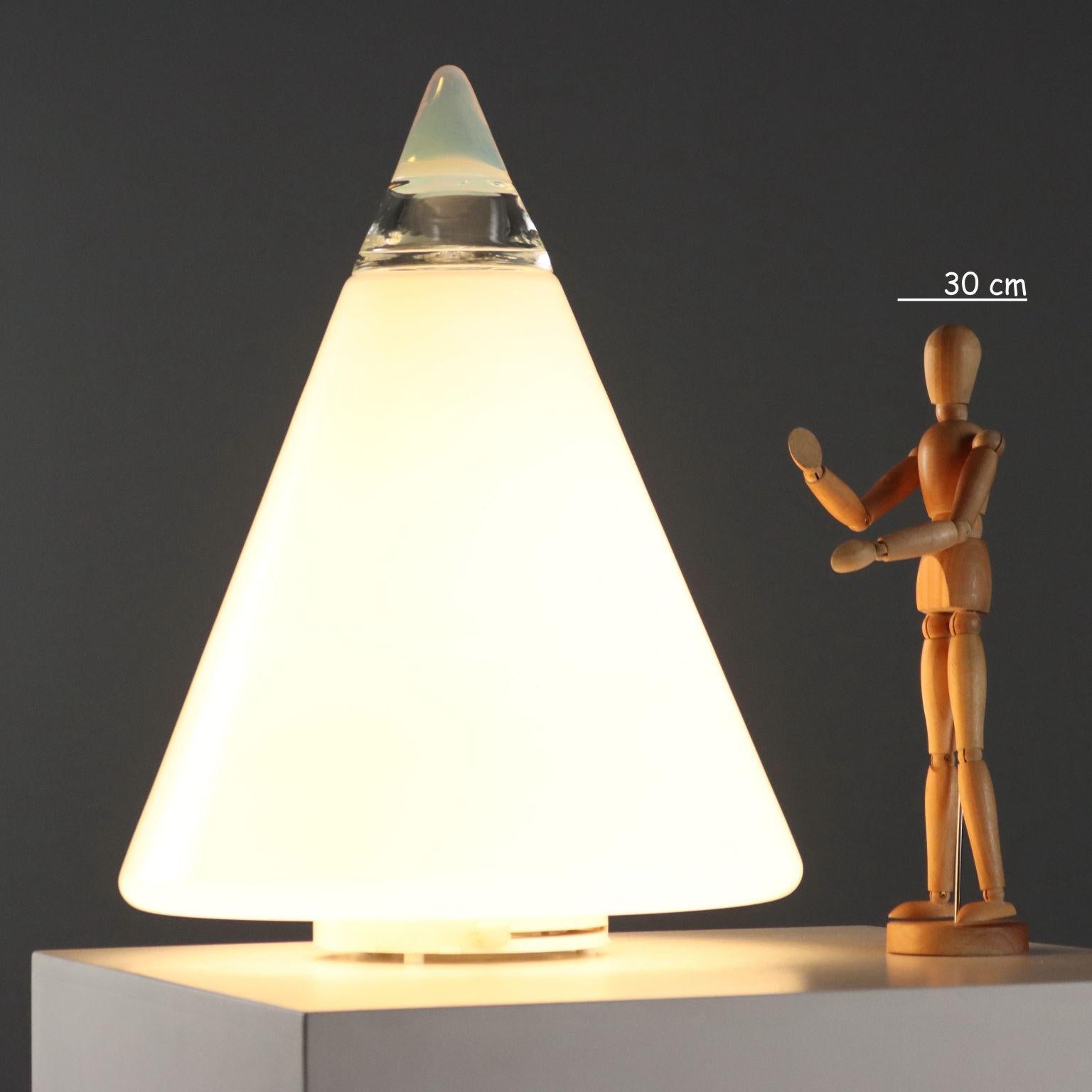 Mid-Century Modern Lampada da tavolo di Giusto Toso per Leucos, Anni 70 For Sale