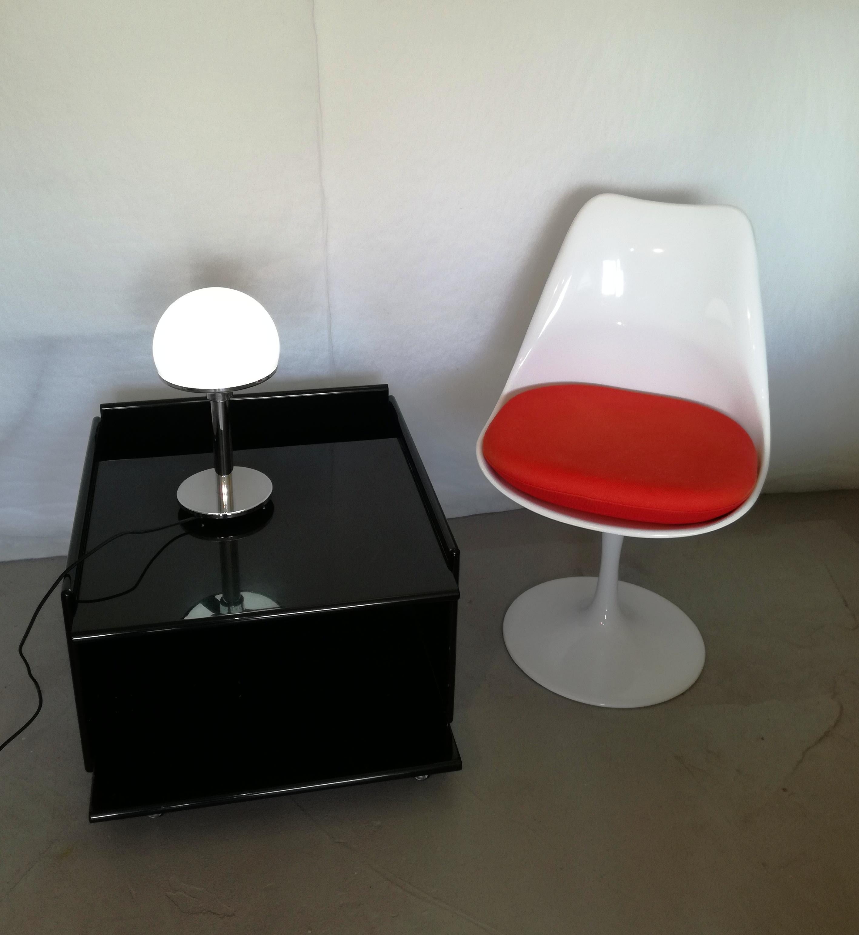 Lampada Da Tavolo Di Ispirazione Bauhaus For Sale 6