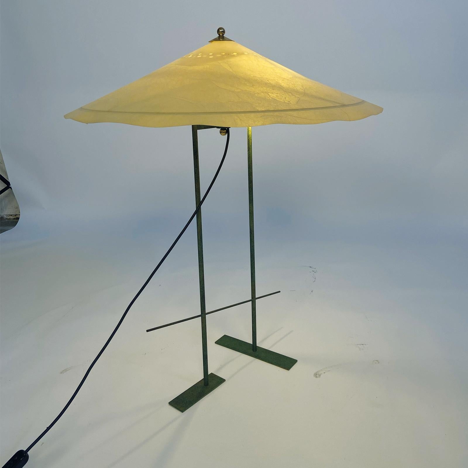 Lampada da tavolo di Pepe Cortés prodotta da BD Ediciones De Diseño nel 1983. (Moderne der Mitte des Jahrhunderts) im Angebot