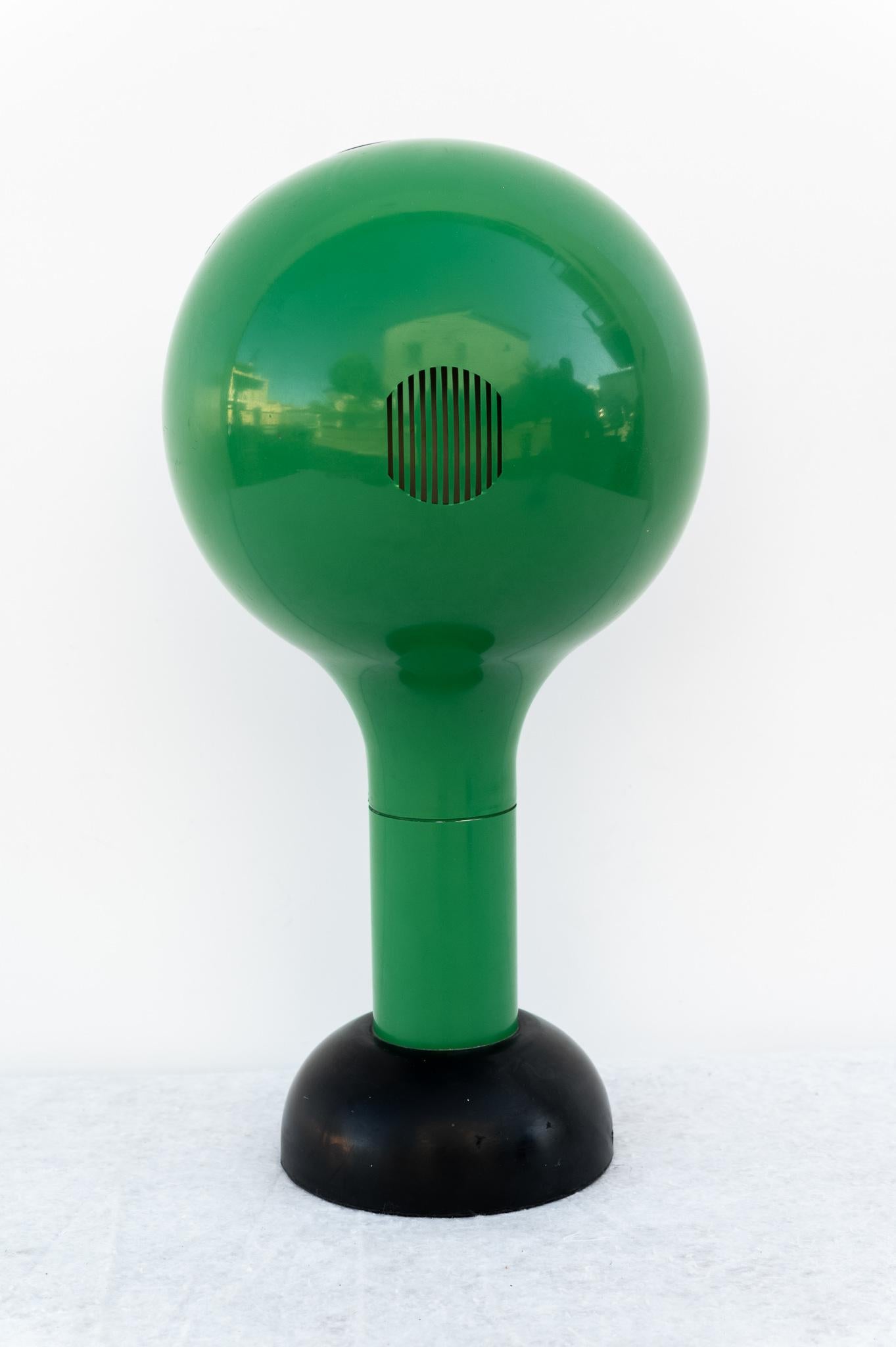 Lámpara de mesa Drive verde de Adalberto Dal Lago para Bieffeplast-Francesconi Moderno de mediados de siglo en venta
