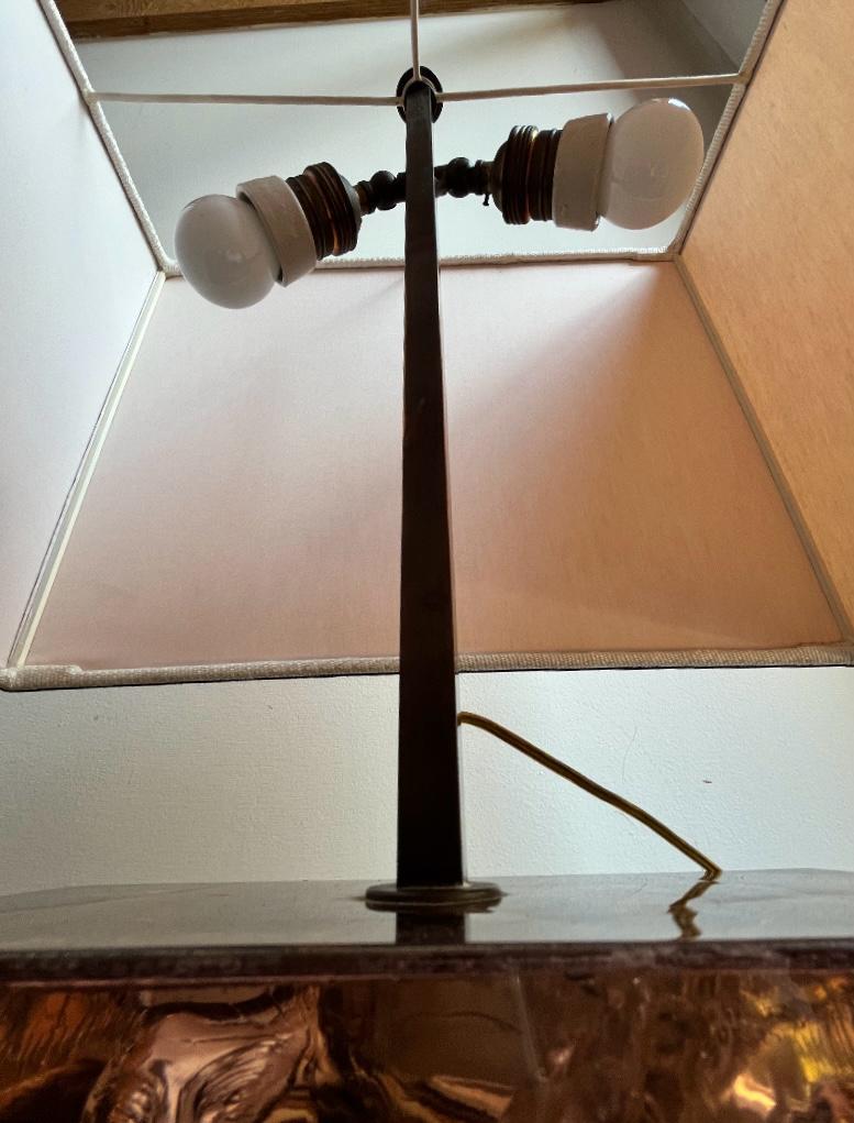 French table lamp with plexi base and brass details, 1970s, Italy For Sale 6