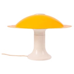 Lampe de table jaune vintage des années 1970 design Martinelli