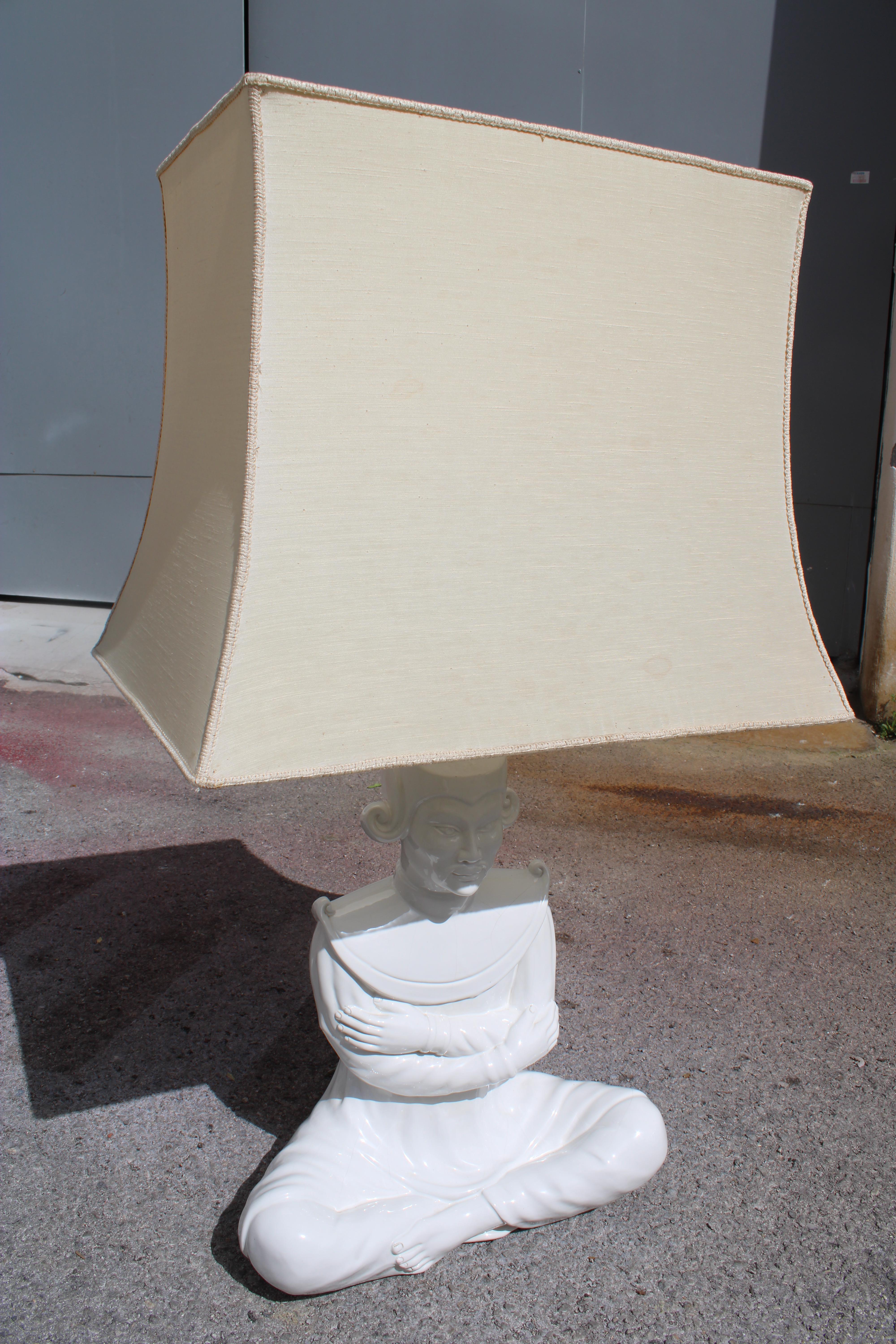 White Ceramic Table Lamp Southern Nurseries Rome 1970s For Sale 4