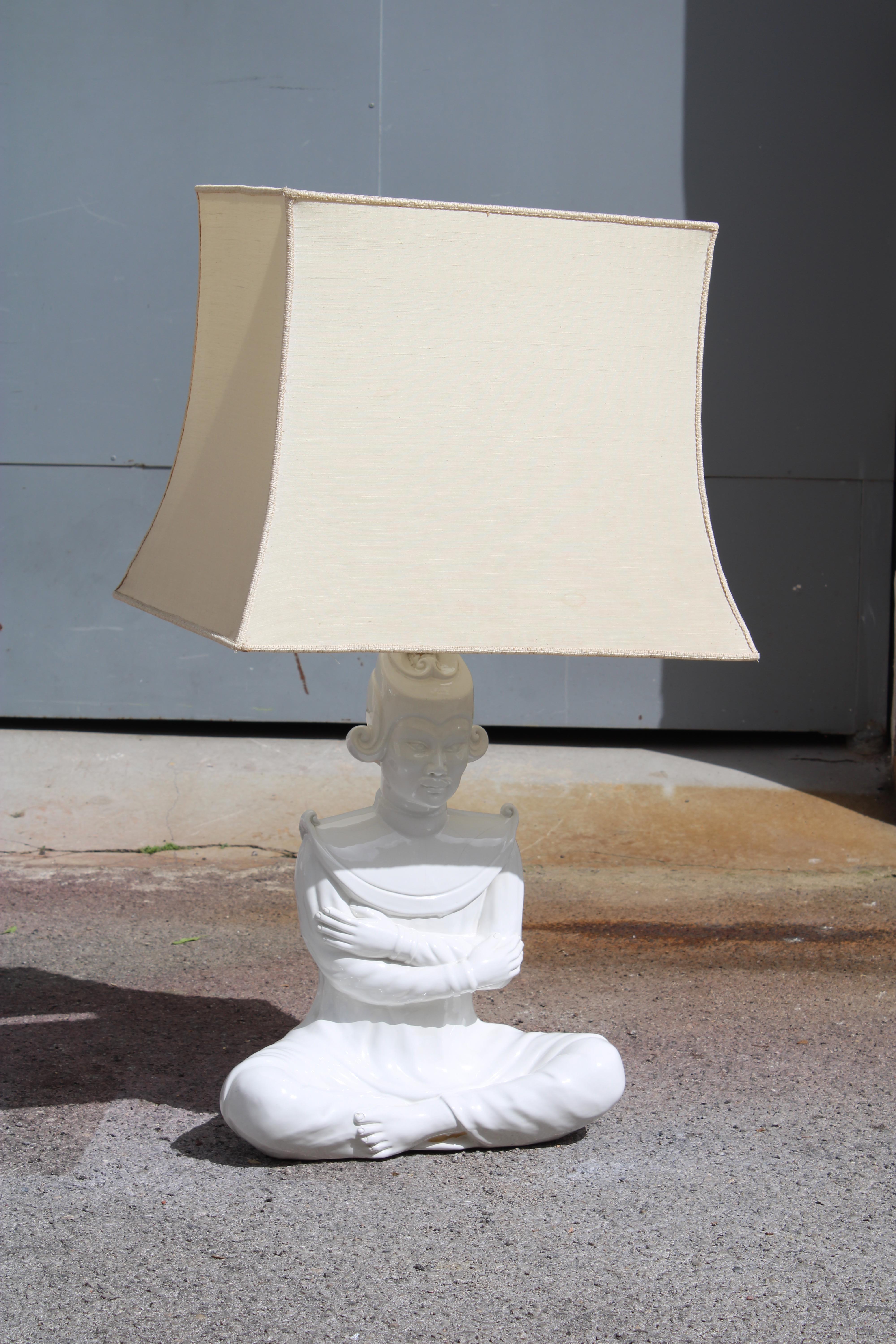 White Ceramic Table Lamp Southern Nurseries Rome 1970s For Sale 7