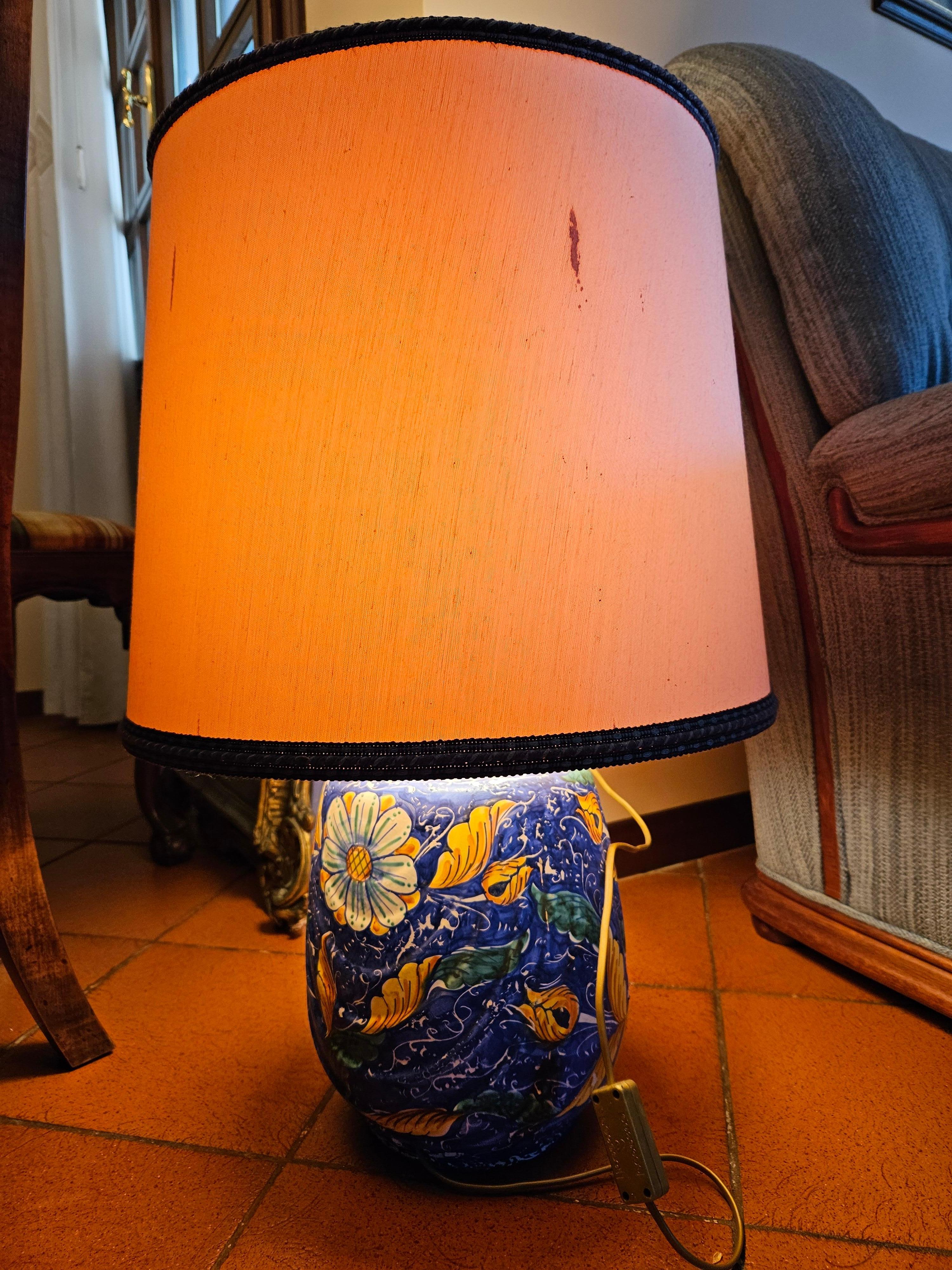 Painted ceramic table lamp with fabric shade For Sale 8