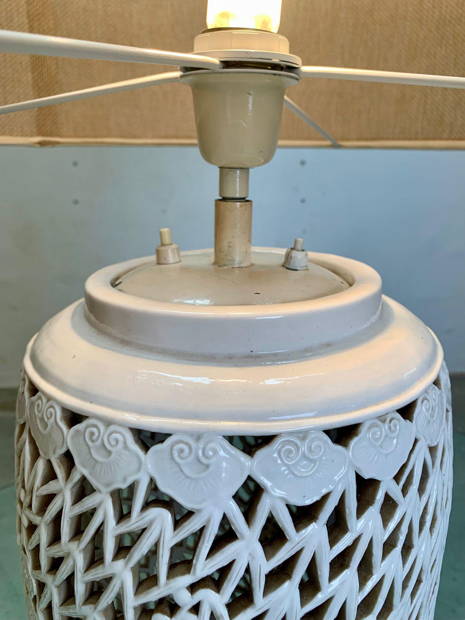 Glazed ceramic table lamp and fabric shade, 1960s, italy in vendita 1