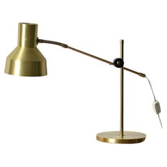 Lampada da tavolo in finitura oro attribuita a EWÅ, Värnamo