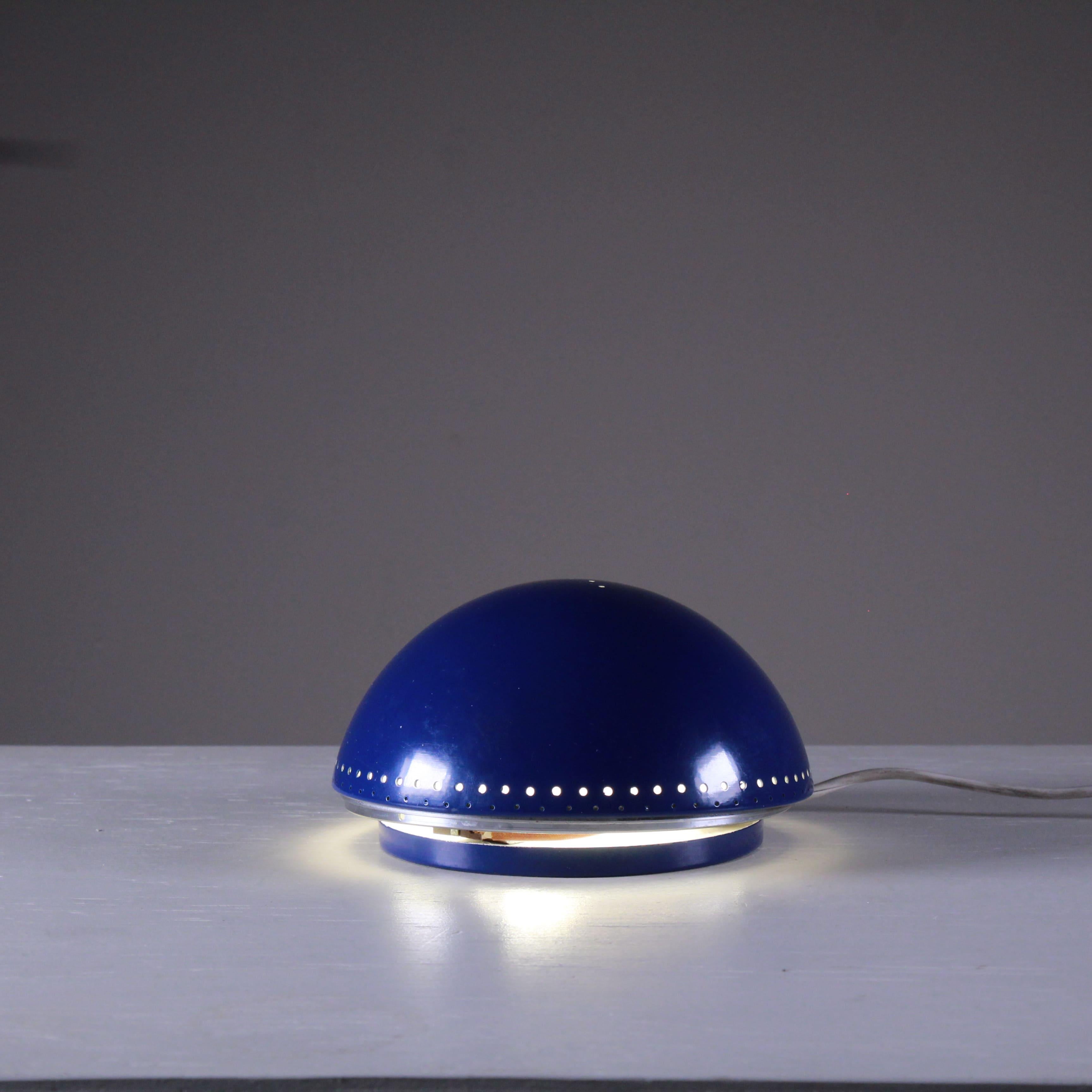 Italian Lampe de table en métal et verre, Bougie, 1970 en vente