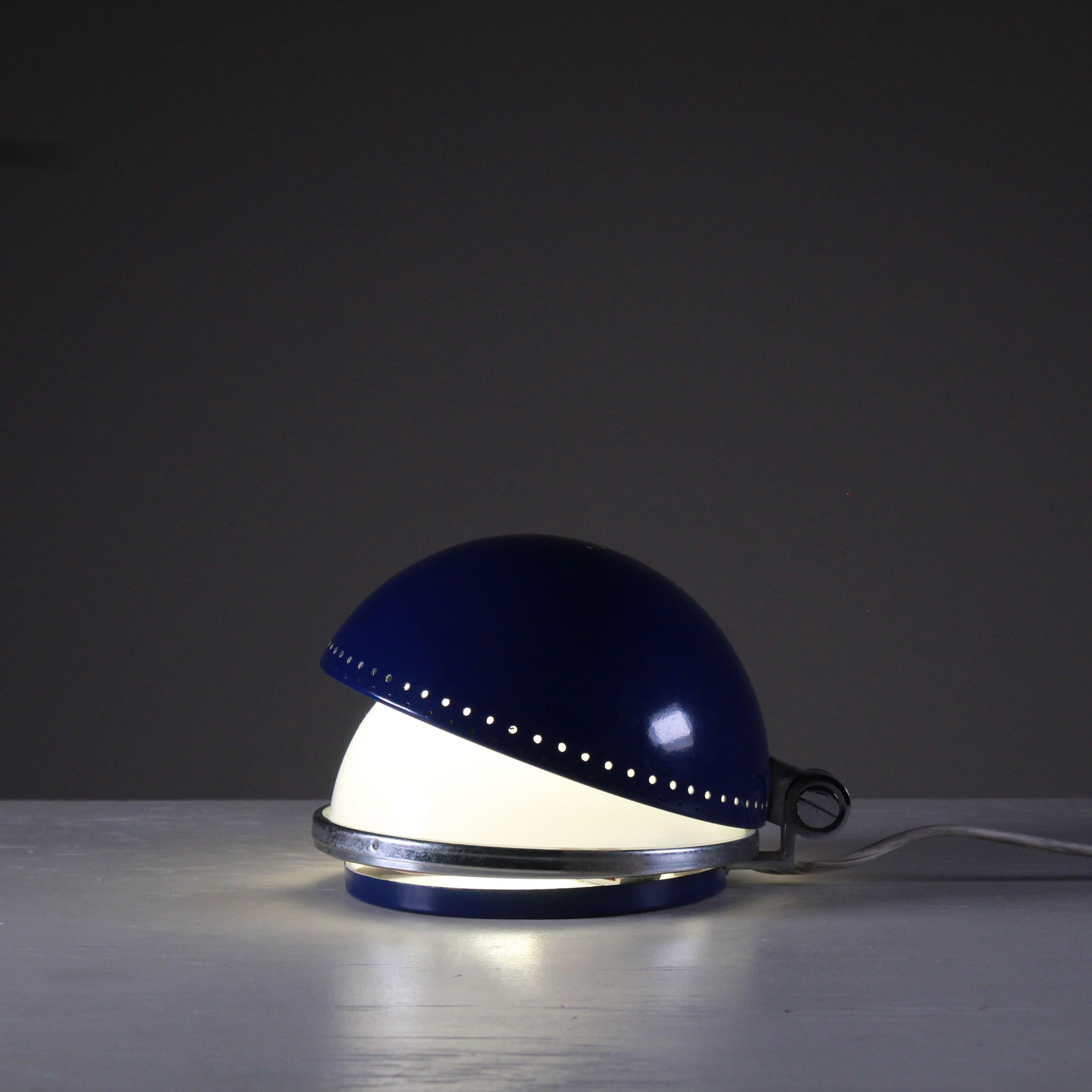Late 20th Century Lampe de table en métal et verre, Bougie, 1970 en vente