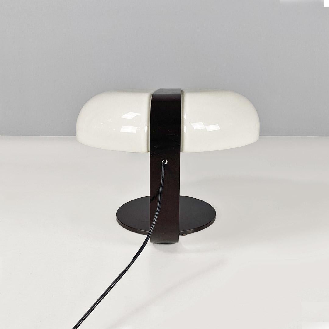 Lampada da tavolo in metallo marrone e plastica bianca, italiana moderna, 1970s For Sale 5