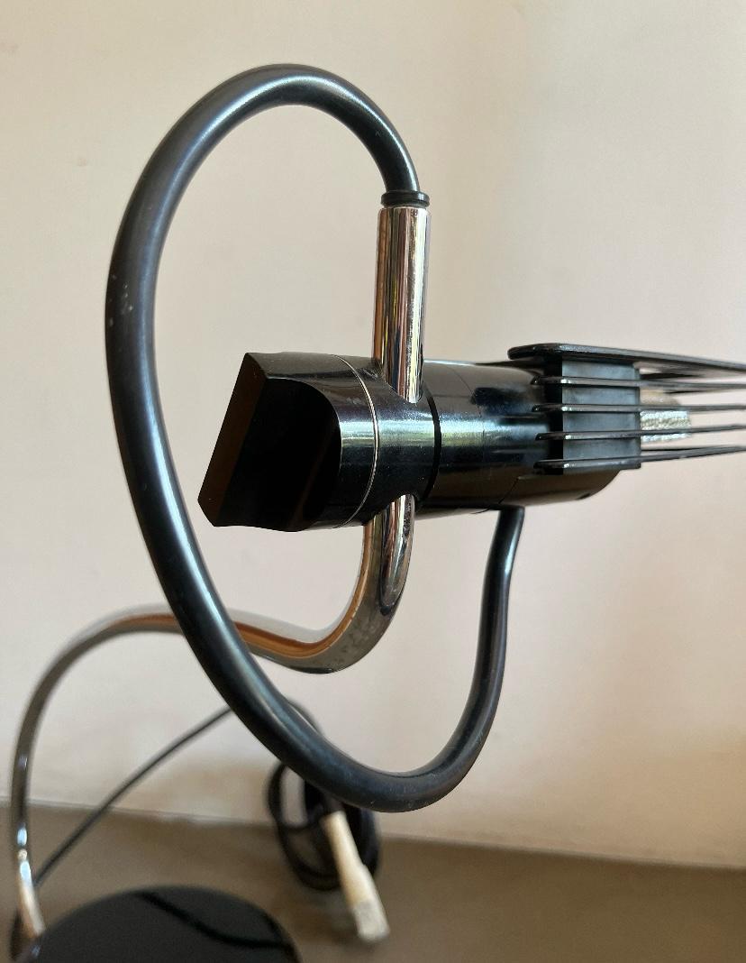 Lampada da tavolo in metallo mod. Wing 509 di Bruno Gecchelin per O-Luce, Italia in vendita 1