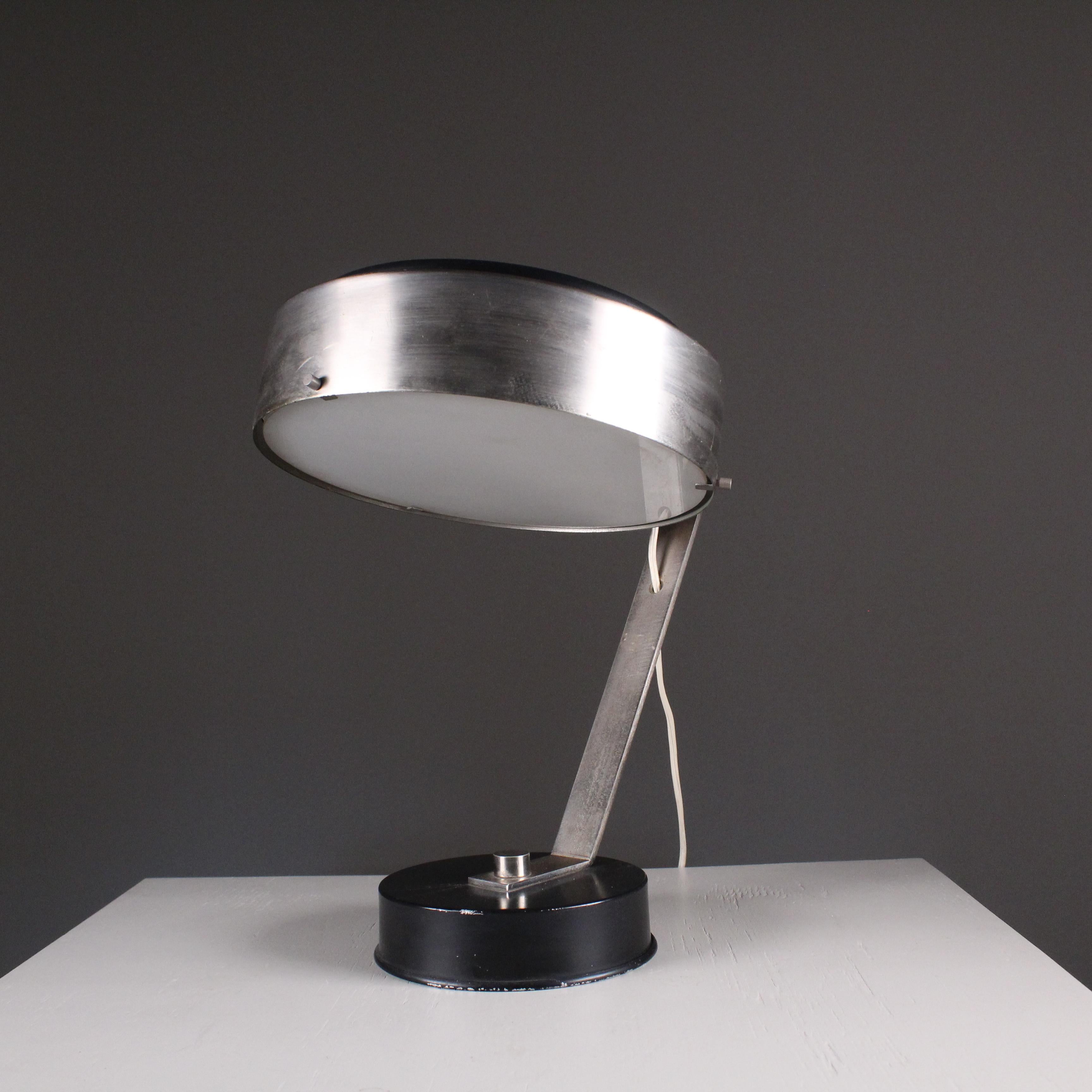 Metal Space Age style metal table lamp, 1960s For Sale