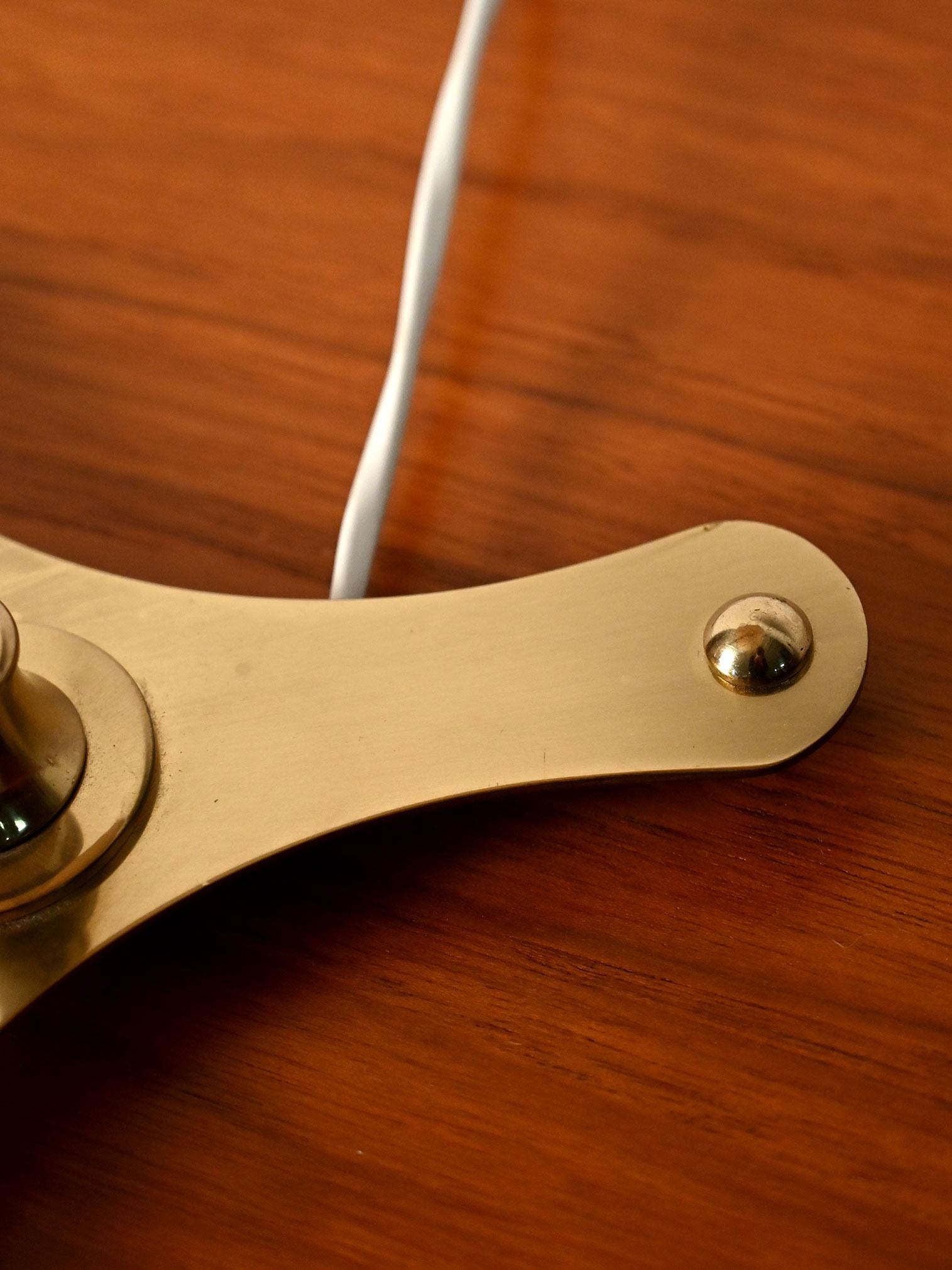 Lampe de table en ottone de Josef Frank, paralume original en vente 2