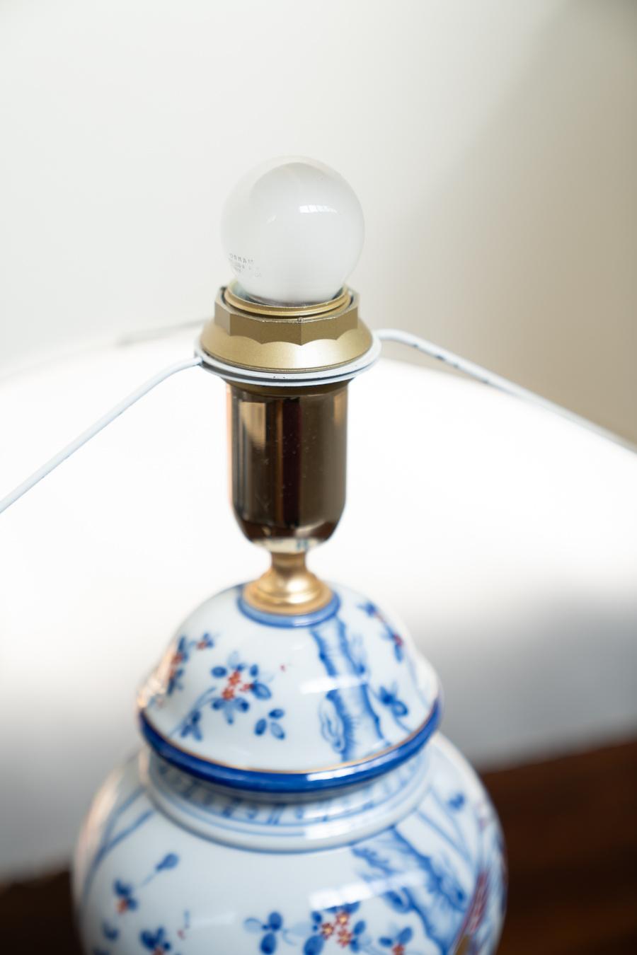 Porcelain table lamp, 1980s For Sale 3